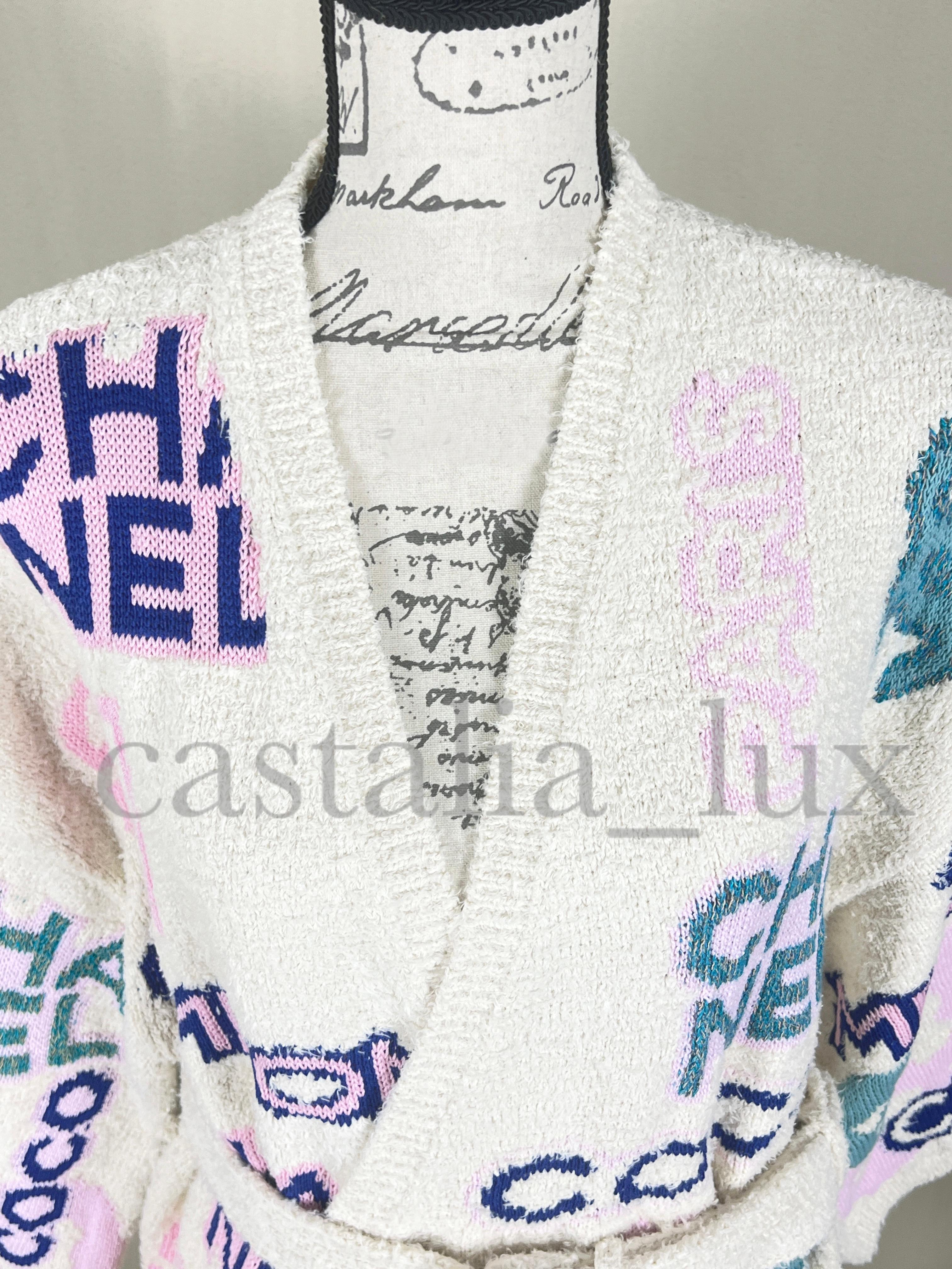 Chanel Icon New 2023 Logo-Jacke mit Gürtel mit Gürtel 10