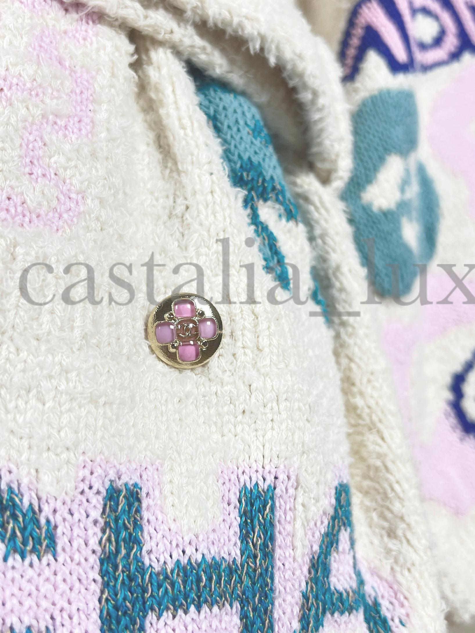 Chanel Icon New 2023 Logo Belted Jacket 4