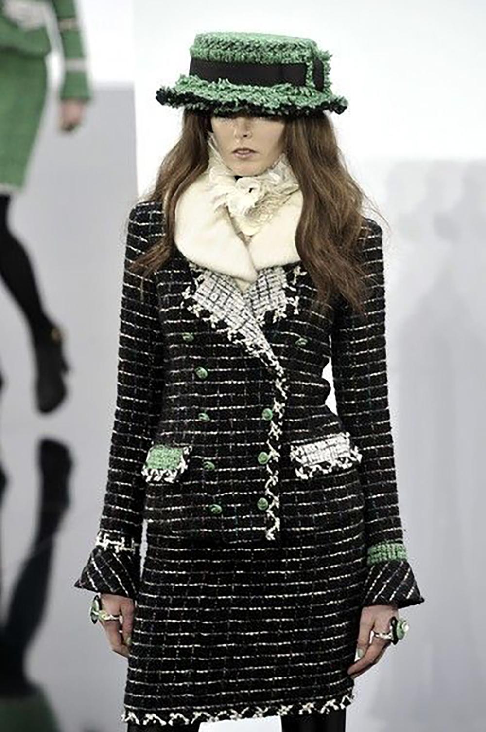 Chanel Icon Neue schwarze Tweed-Jacke im Zustand „Neu“ in Dubai, AE