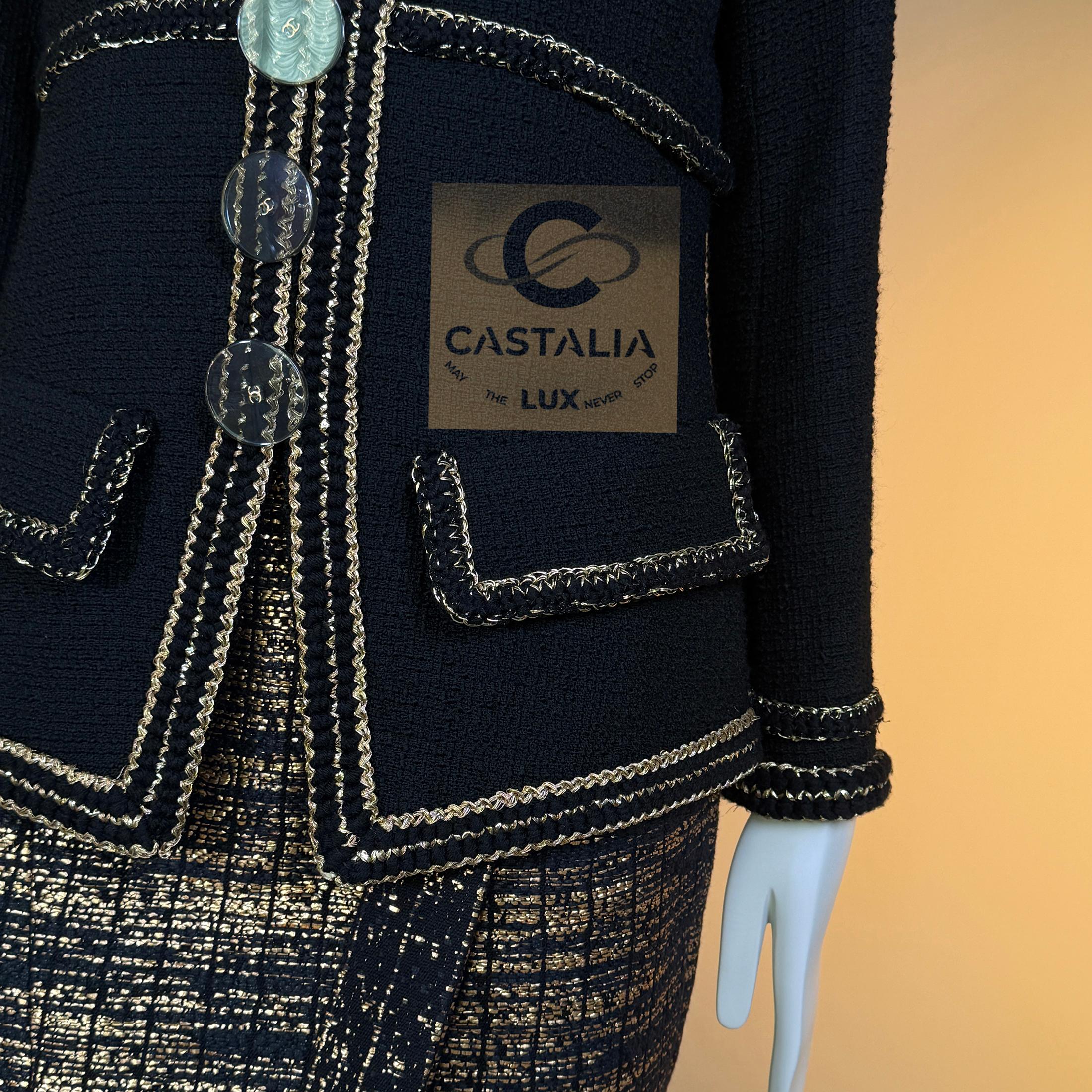 CHANEL Icon Paris / Cosmopolite Veste en tweed noir 40 FR en vente 10