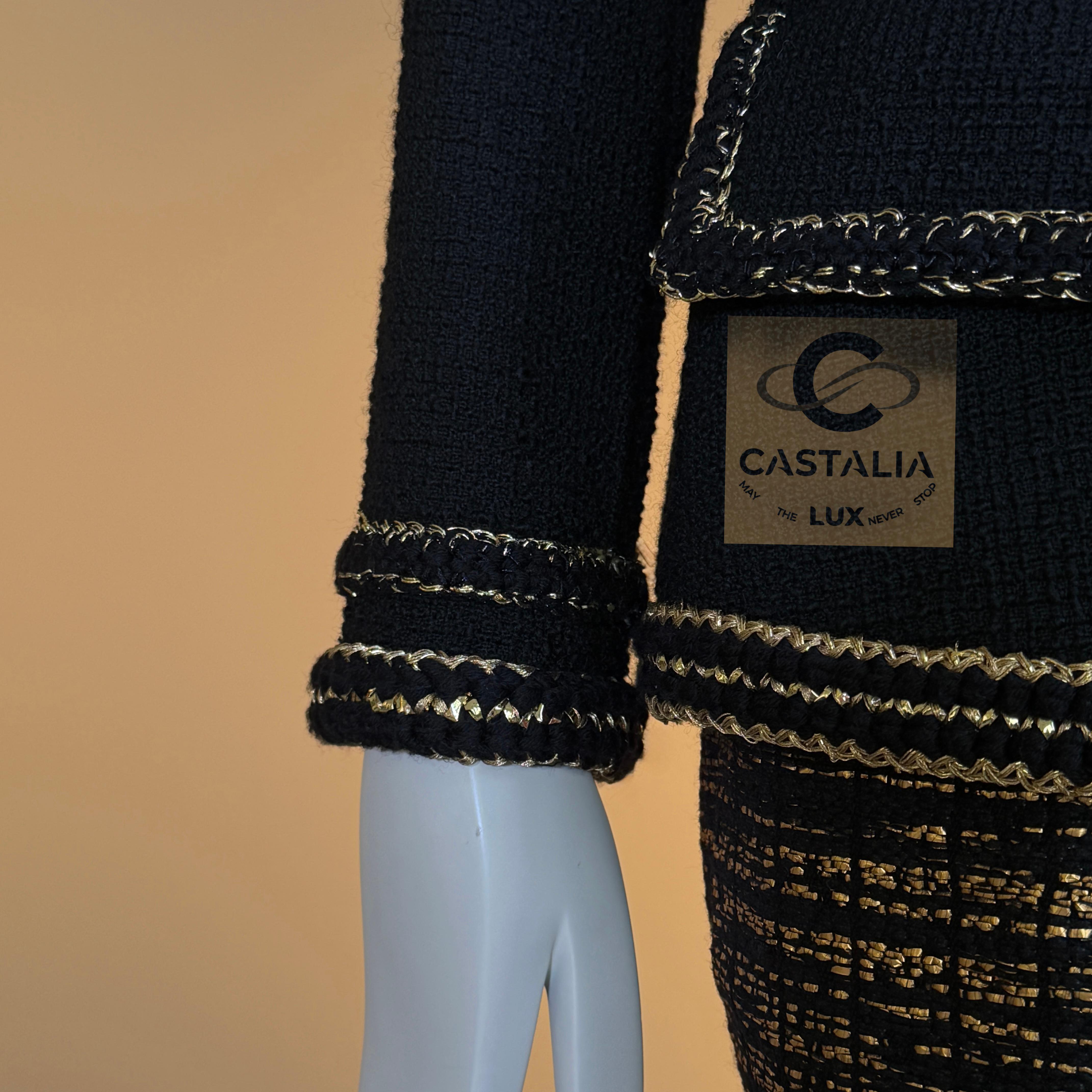 CHANEL Icon Paris / Cosmopolite Veste en tweed noir 40 FR en vente 11
