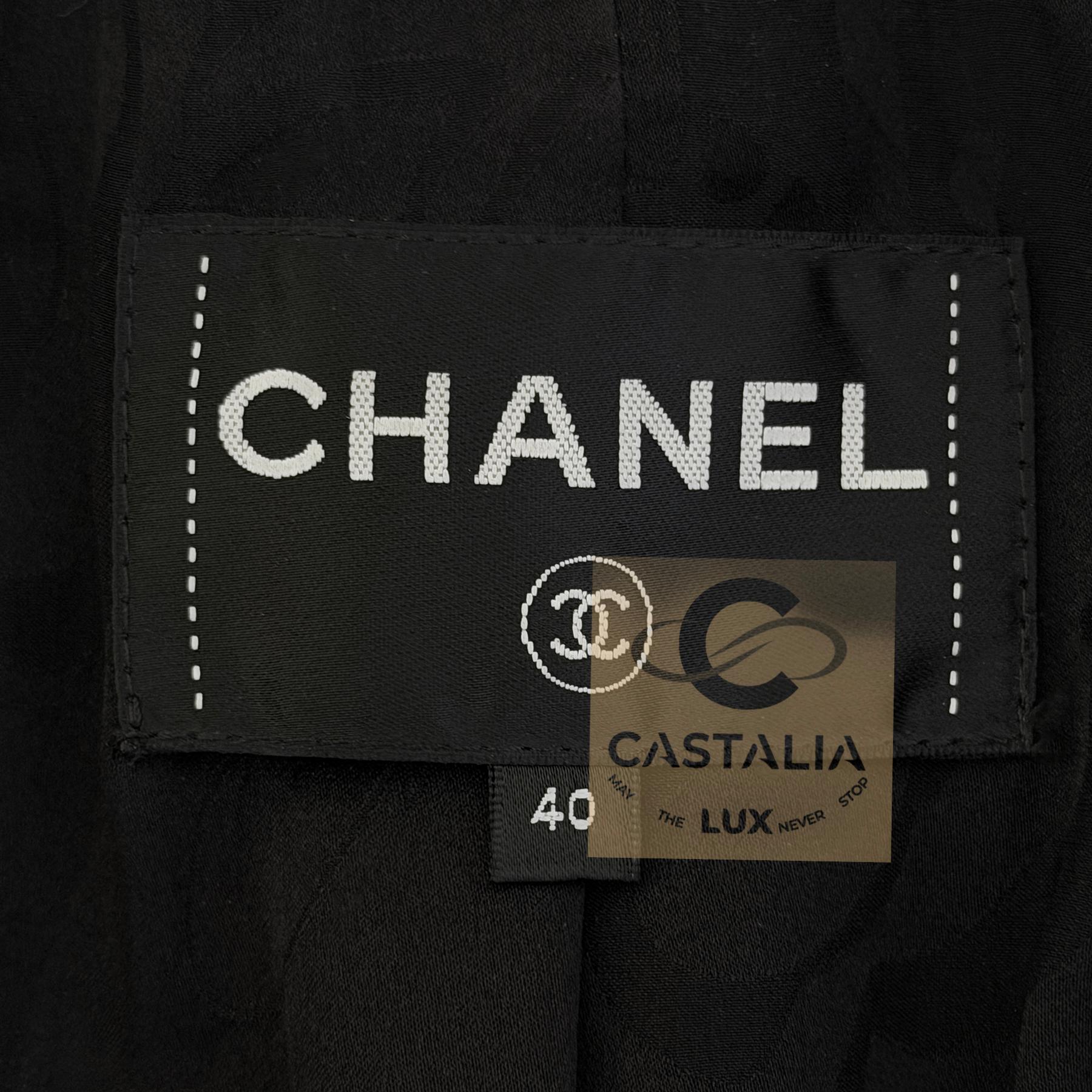 CHANEL Icon Paris / Cosmopolite Veste en tweed noir 40 FR en vente 13