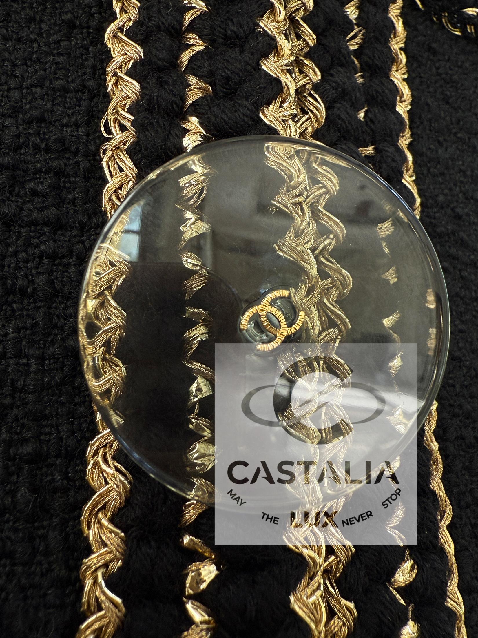 Chanel Icone Paris / Cosmpolite Veste en tweed noir 40 FR en vente 7