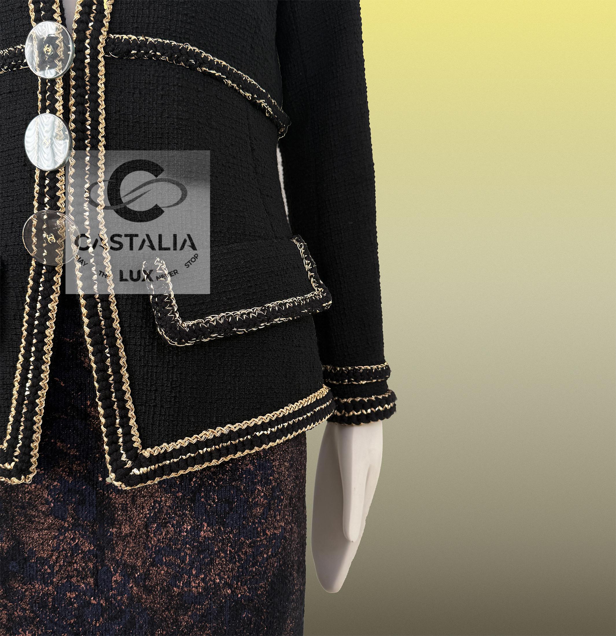 Chanel Icone Paris / Cosmpolite Veste en tweed noir 40 FR en vente 9