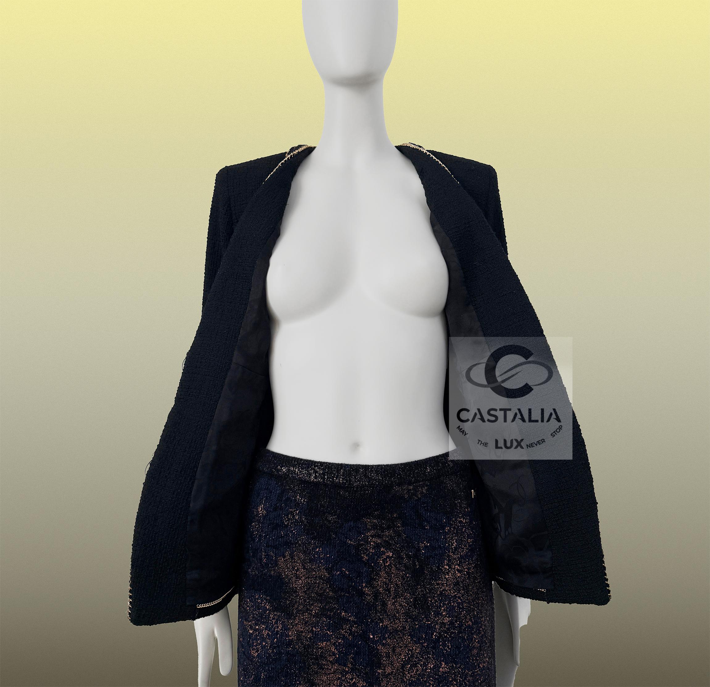 Chanel Icone Paris / Cosmpolite Veste en tweed noir 40 FR en vente 13