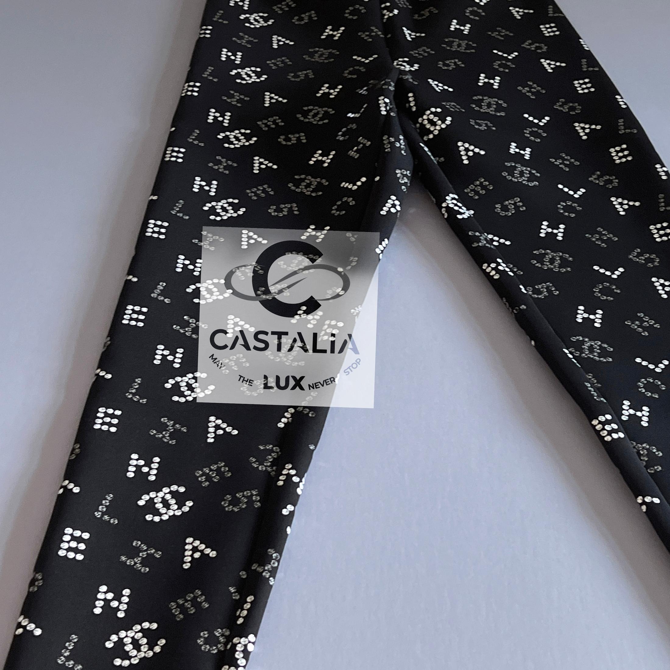 Chanel Iconic Vittoria Ceretti Stil CC Logo Schwarze Leggings 36 FR im Angebot 8