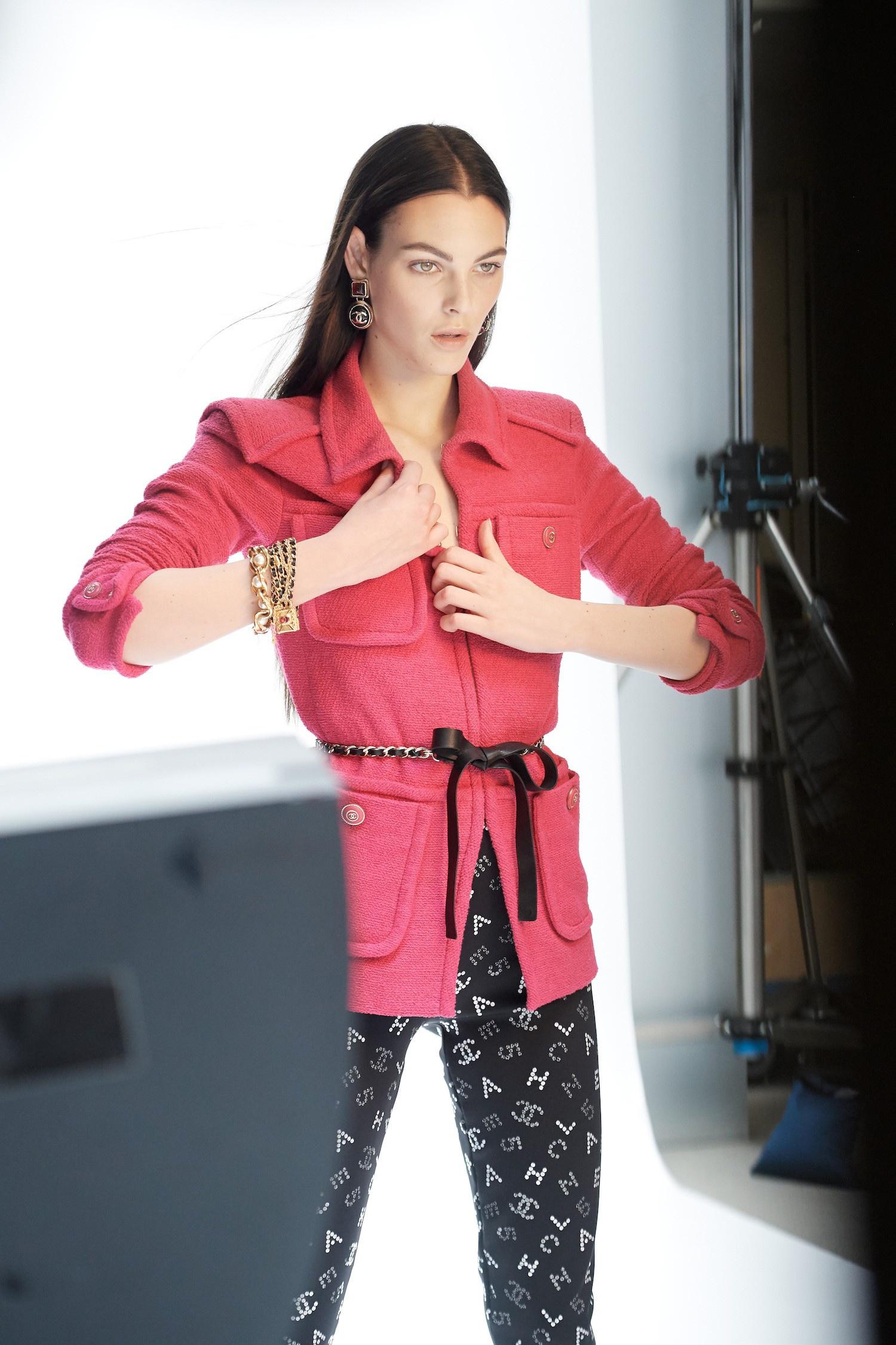 Chanel Iconic Vittoria Ceretti Stil CC Logo Schwarze Leggings 36 FR für Damen oder Herren im Angebot