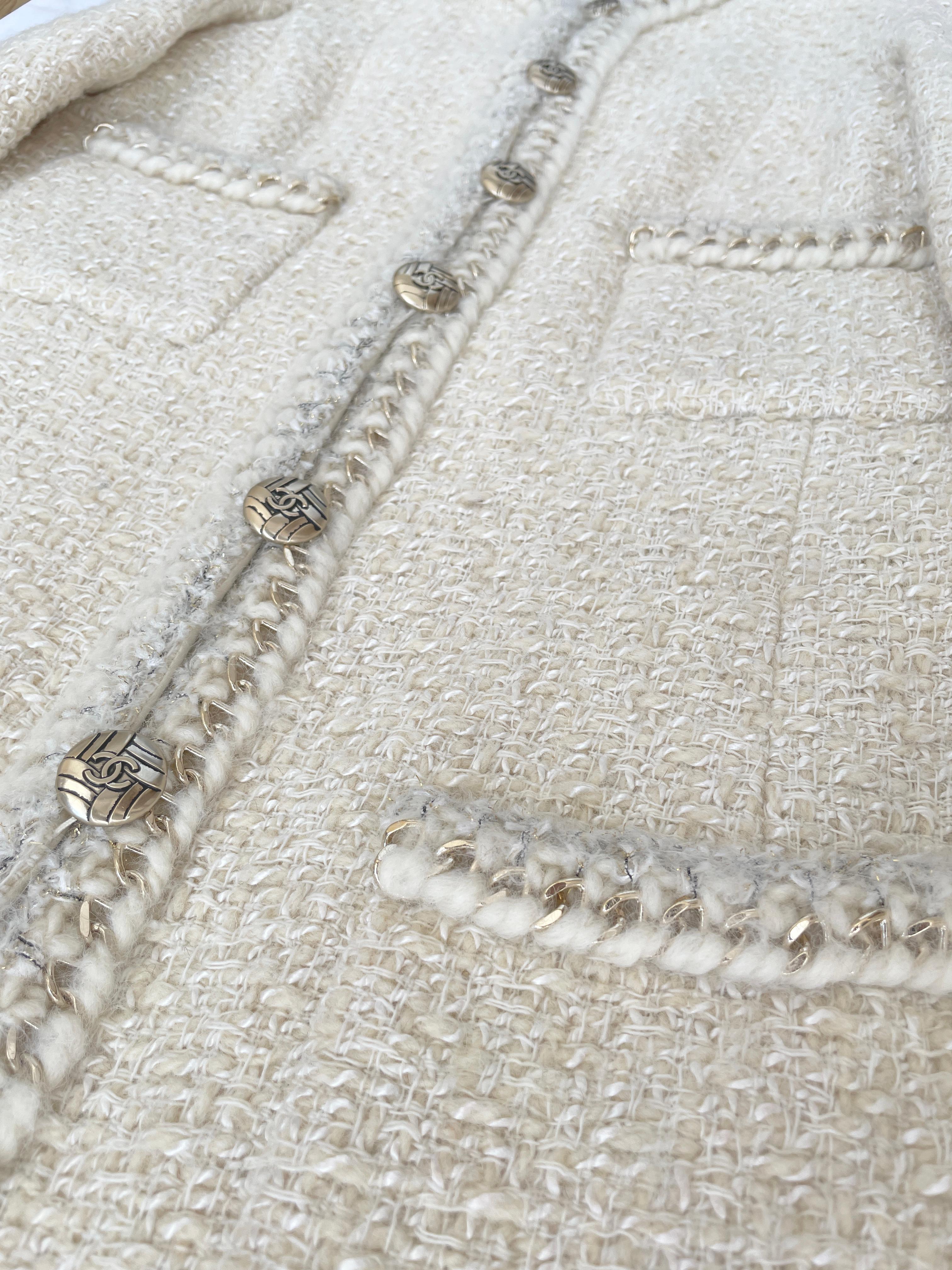Chanel Iconic 4-Pockets Chain Trim Tweed Jacket Dress 3