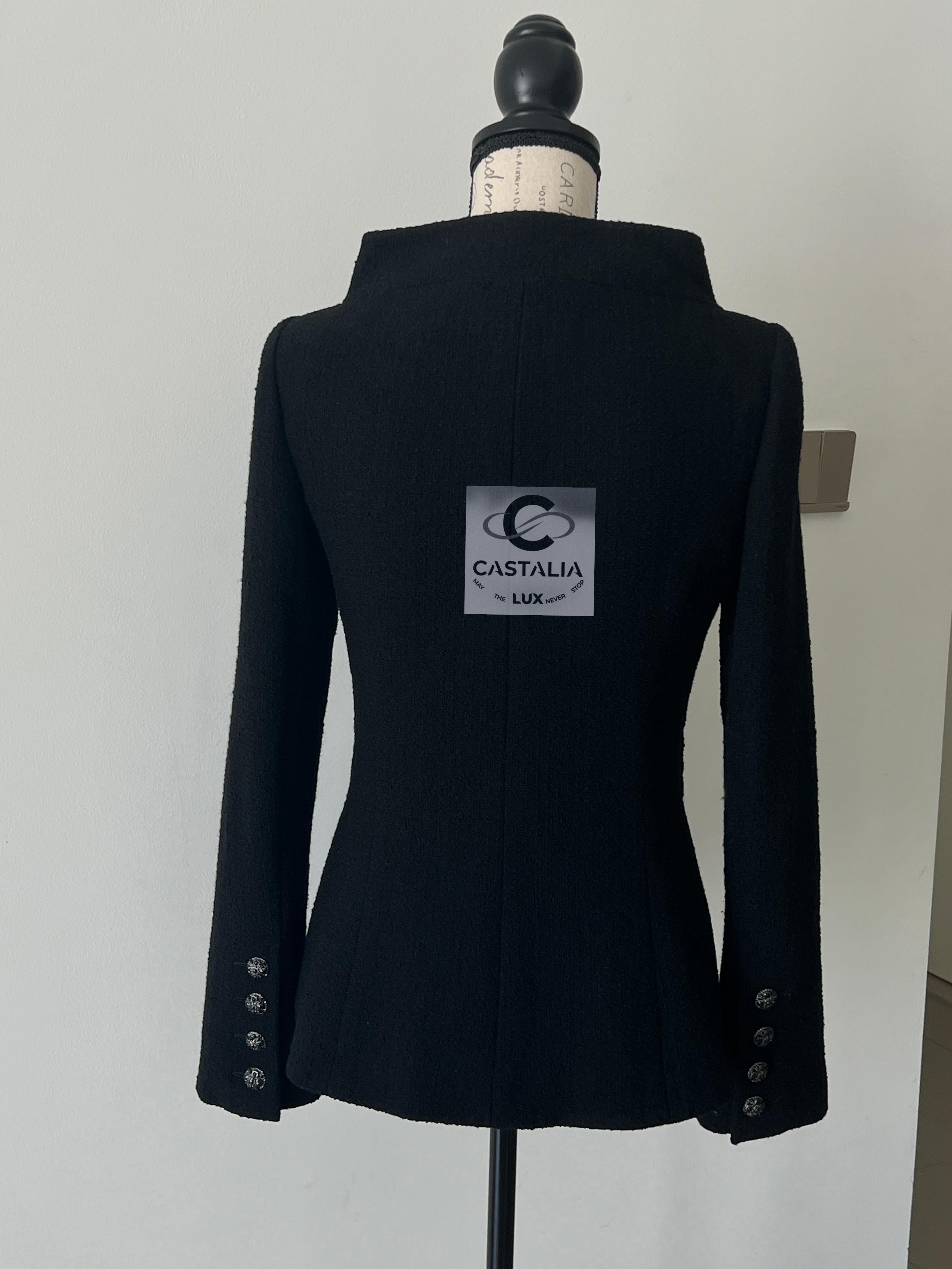 Chanel Iconic 9K$ Lady Gaga Stil Schwarze Tweed-Jacke 36 FR im Angebot 13