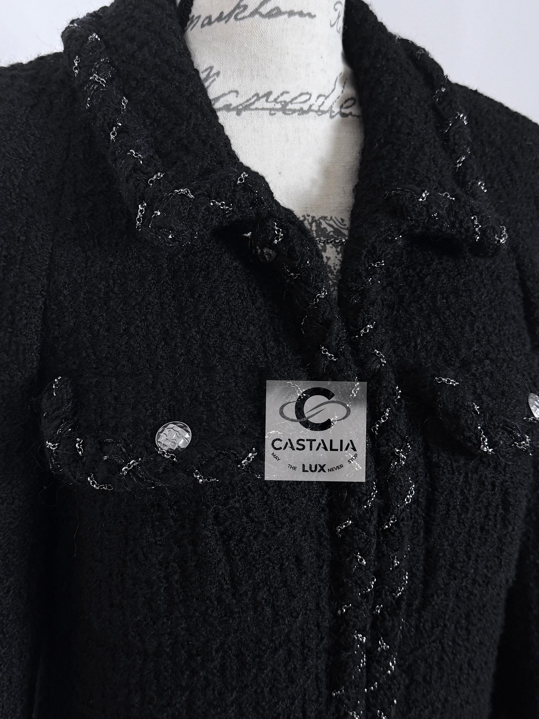 Chanel Iconic Anna Wintour Black Tweed Jacket with Chain Trim 38 FR 6