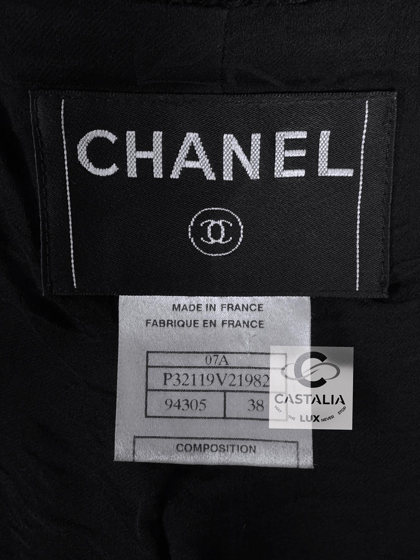 Chanel Iconic Anna Wintour Black Tweed Jacket with Chain Trim 38 FR For Sale 15
