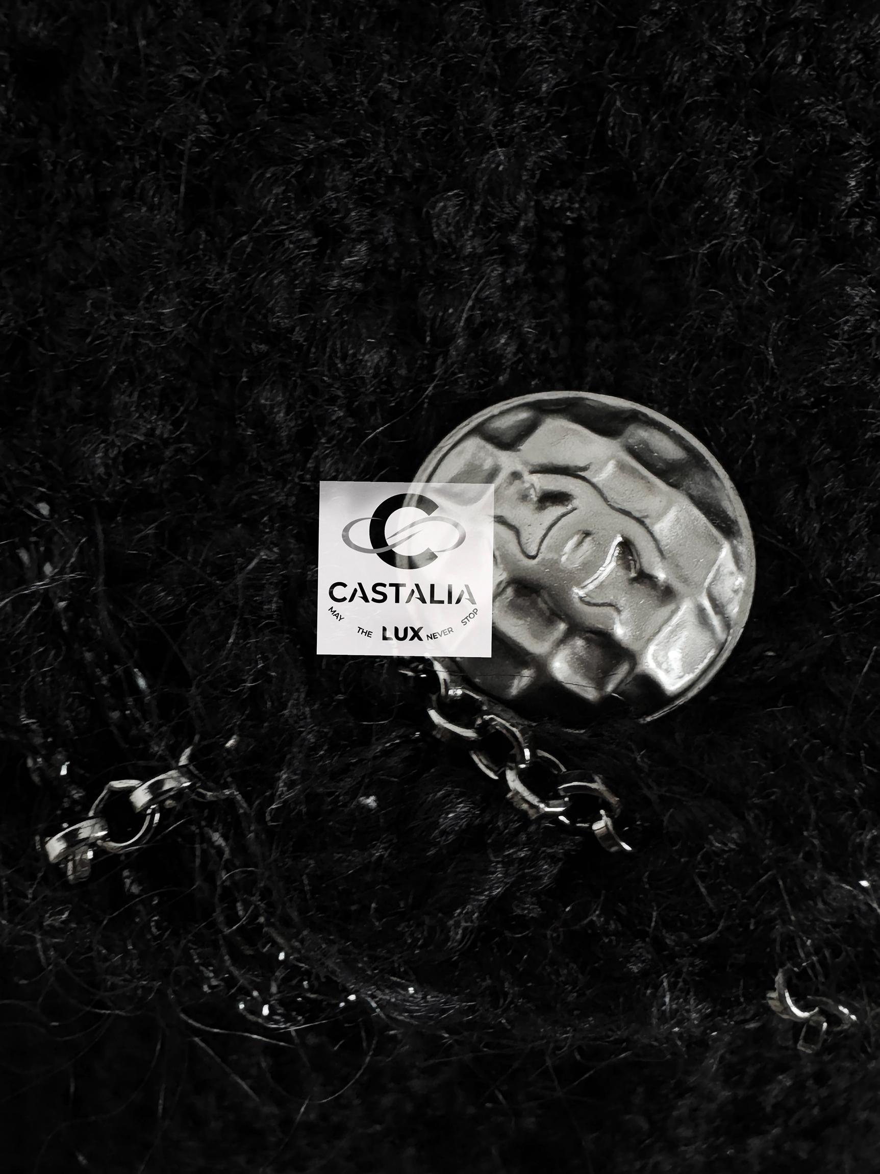 Chanel Icone Veste noire avec garniture en chaîne 38 FR 3