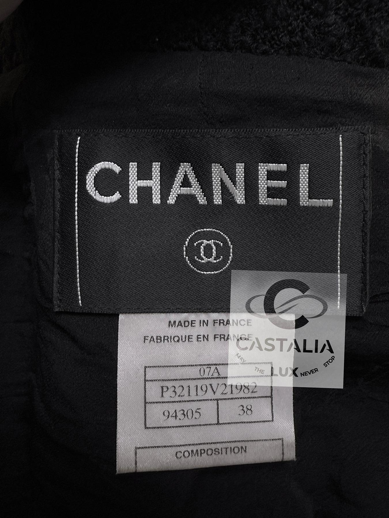 CHANEL Iconique Anna Wintour Style Veste en tweed noir avec garniture en chaîne 38 FR en vente 13