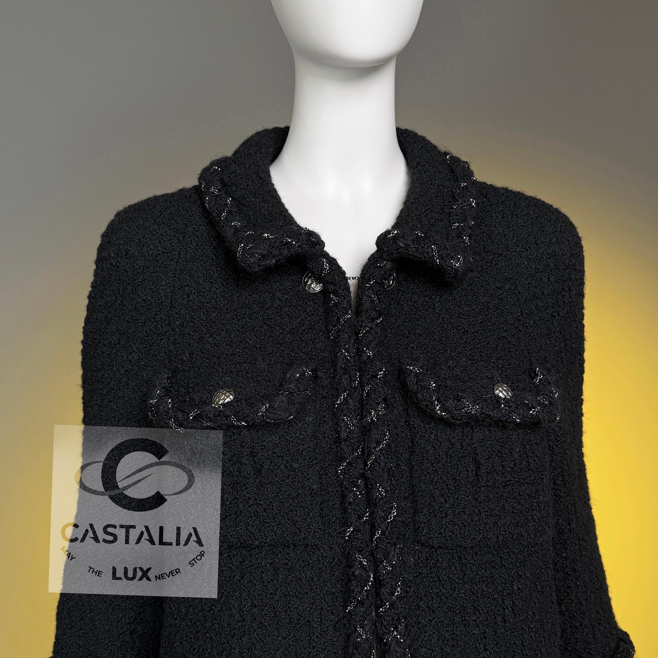 CHANEL Iconique Anna Wintour Style Veste en tweed noir avec garniture en chaîne 38 FR en vente 3