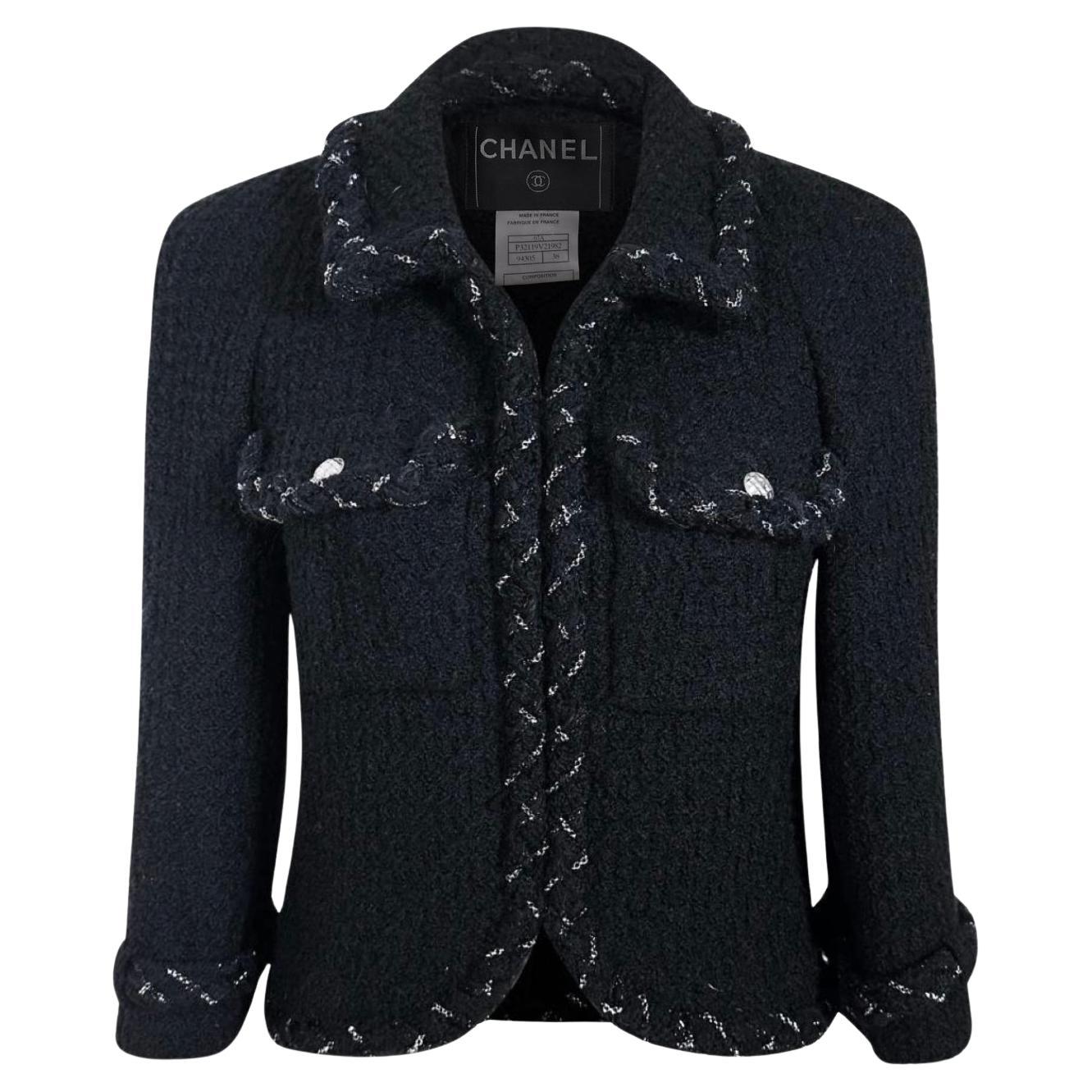 CHANEL Chaqueta de tweed negra icónica estilo Anna Wintour con adornos de cadenas 38 FR