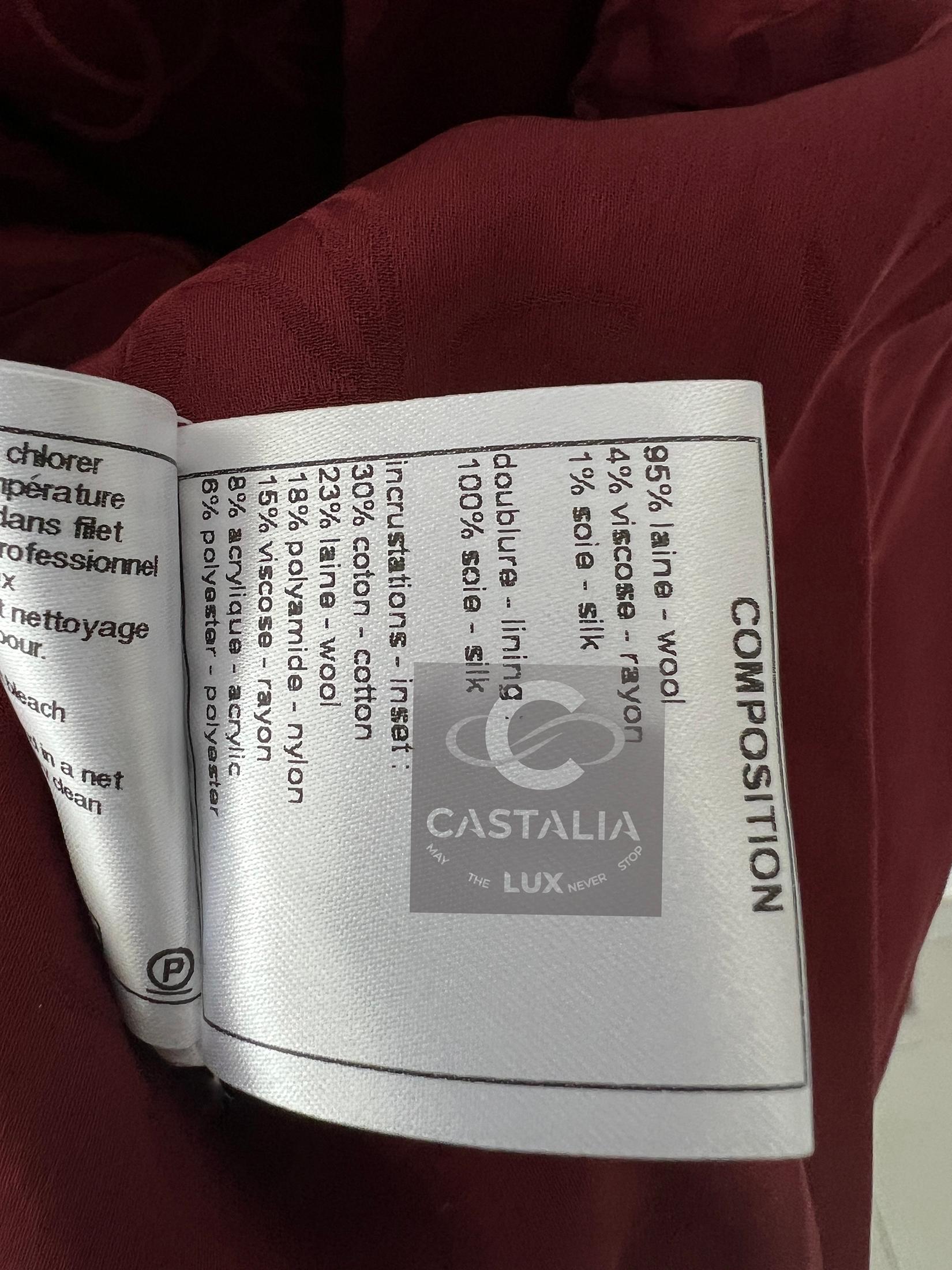 Chanel Iconic Anna Wintour Style Burgundy Tweed Jacket 34 FR For Sale 13