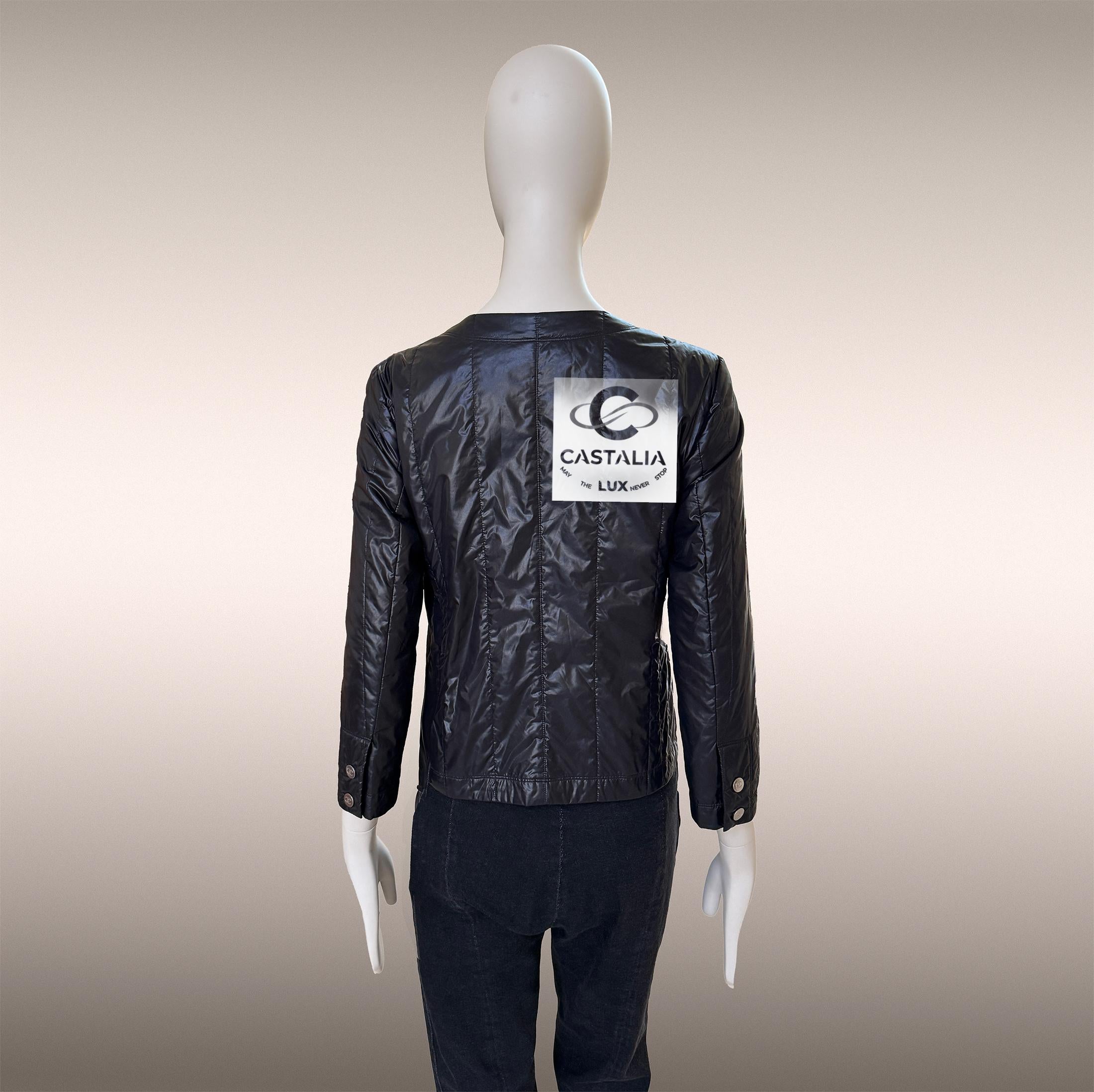 Chanel Iconic Black Lightweight Puffer Jacket 34 FR 9