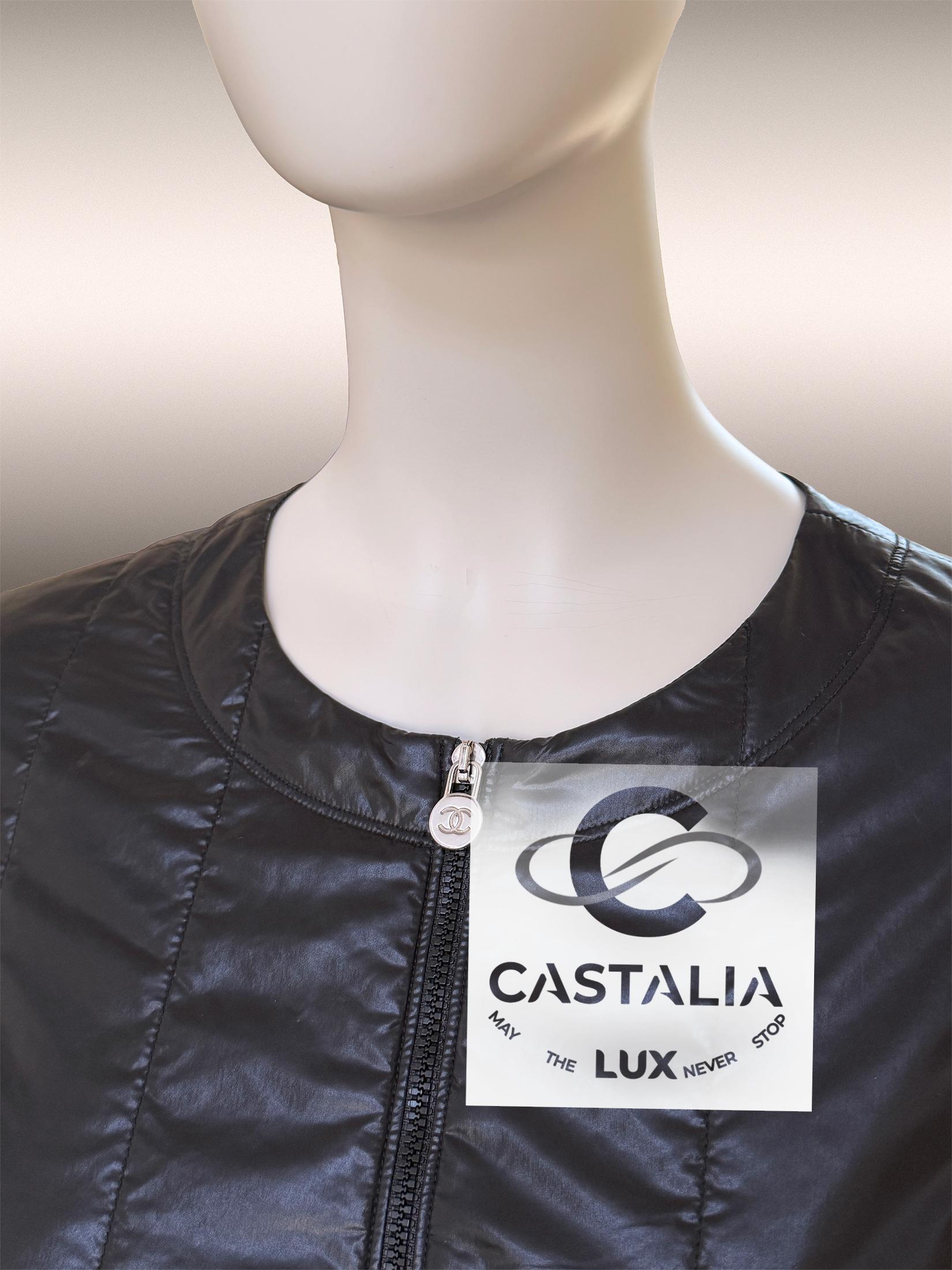 Chanel Iconic Black Lightweight Puffer Jacket 34 FR 4