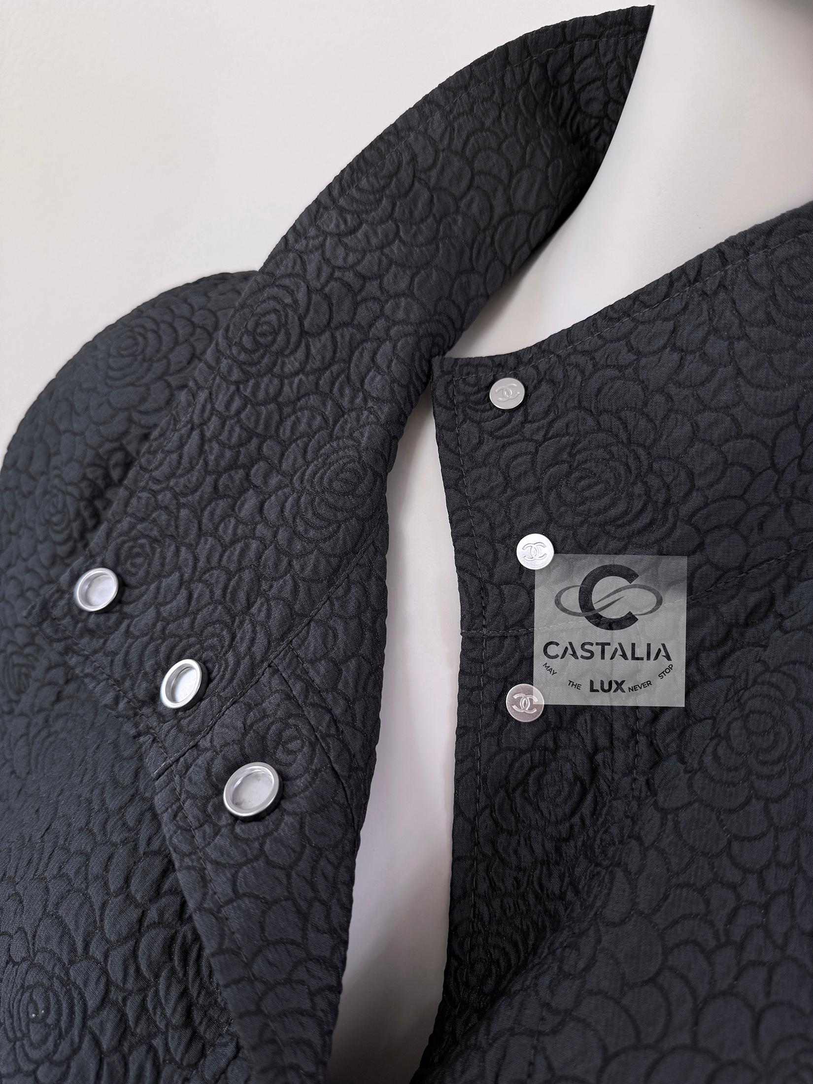 Chanel Iconic Camellias Pattern Trench Coat 44 FR For Sale 5