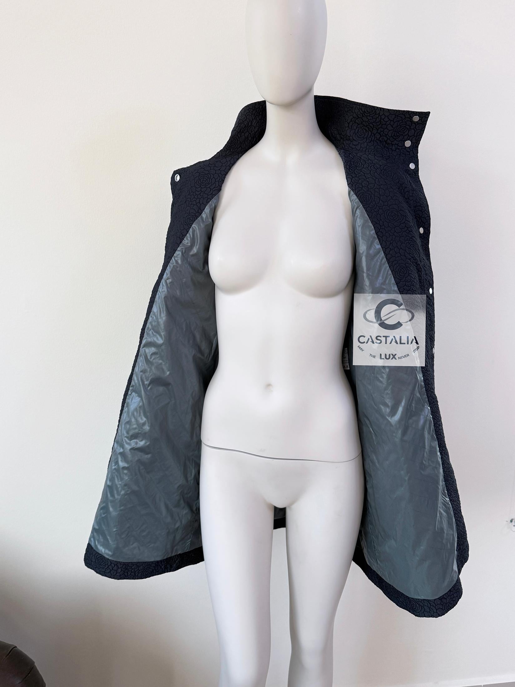 Chanel Iconic Camellias Pattern Trench Coat 44 FR For Sale 7