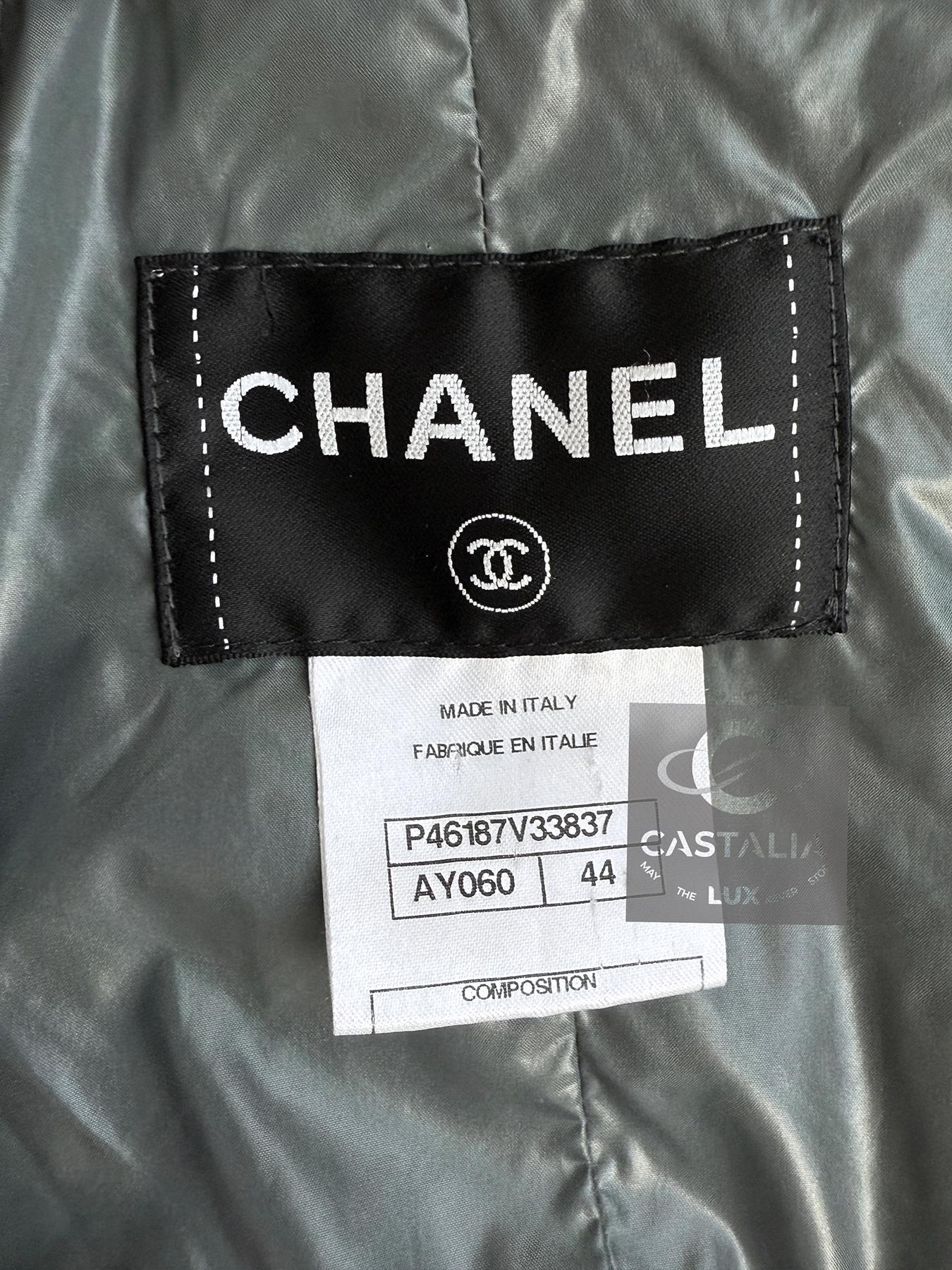 Chanel Iconic Camellias Pattern Trench Coat 44 FR For Sale 8