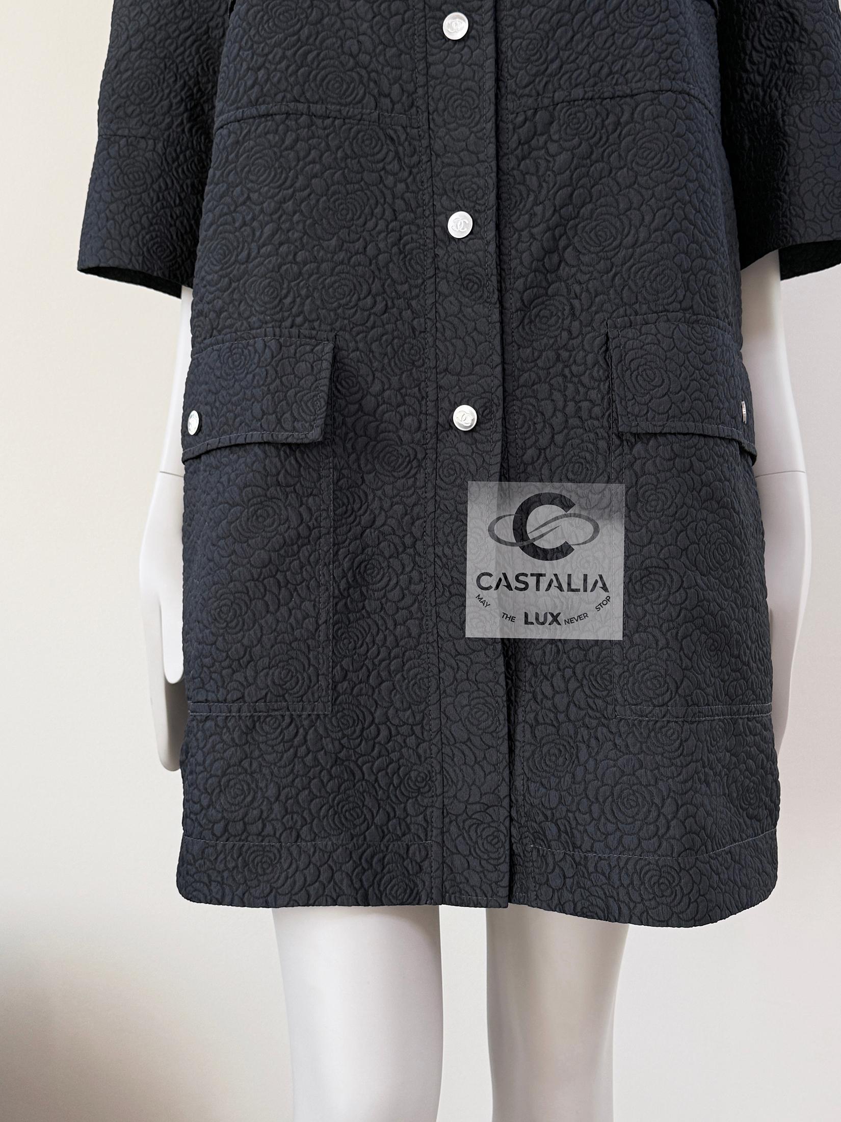Chanel Iconic Camellias Pattern Trench Coat 44 FR For Sale 3