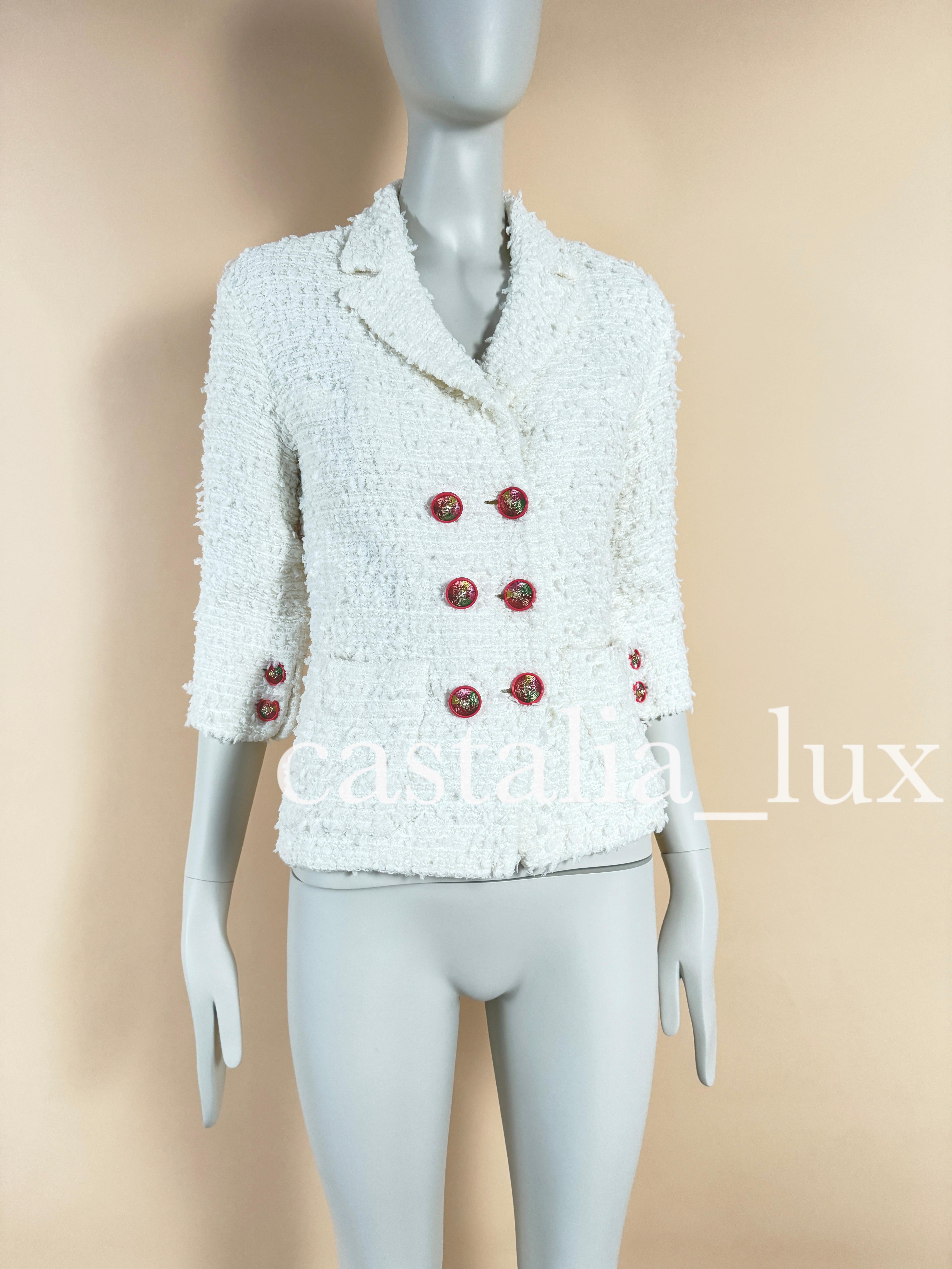 Chanel Iconic CC Buttons Little White Jacket In Excellent Condition In Dubai, AE
