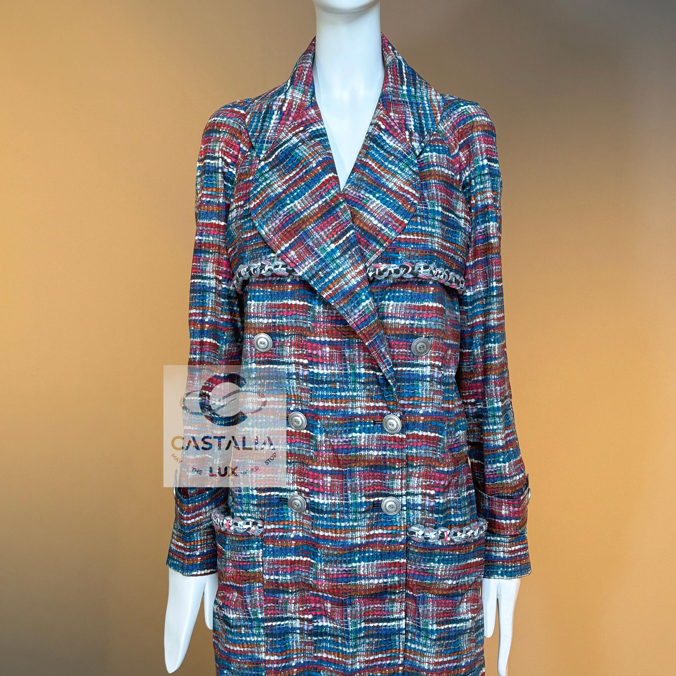 Chanel Iconic CC Buttons Vibrant Trench Coat 34 FR For Sale 4
