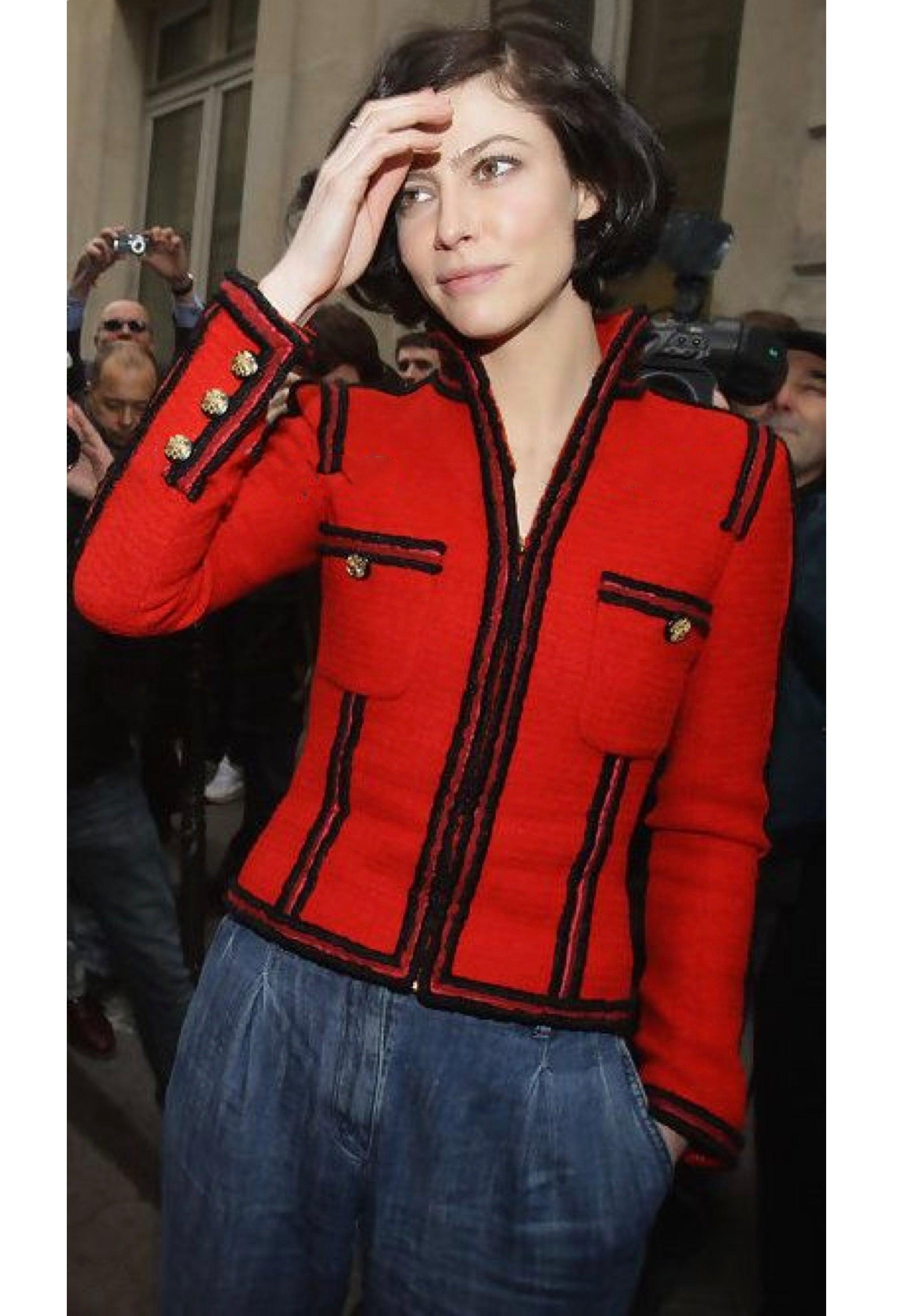 Women's or Men's Chanel Iconic CC Eagle Buttons Classic Red Tweed Jacket 34 FR