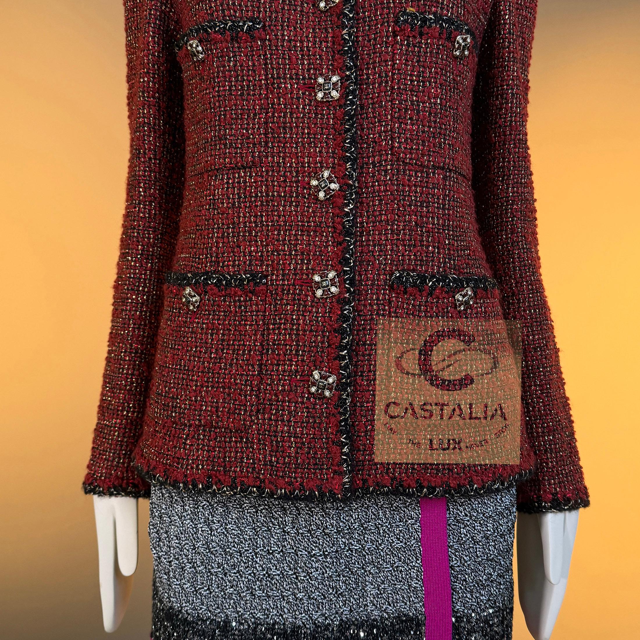Chanel Iconic CC Gripoix Buttons Burgundy Tweed Jacket 40 FR in vendita 7