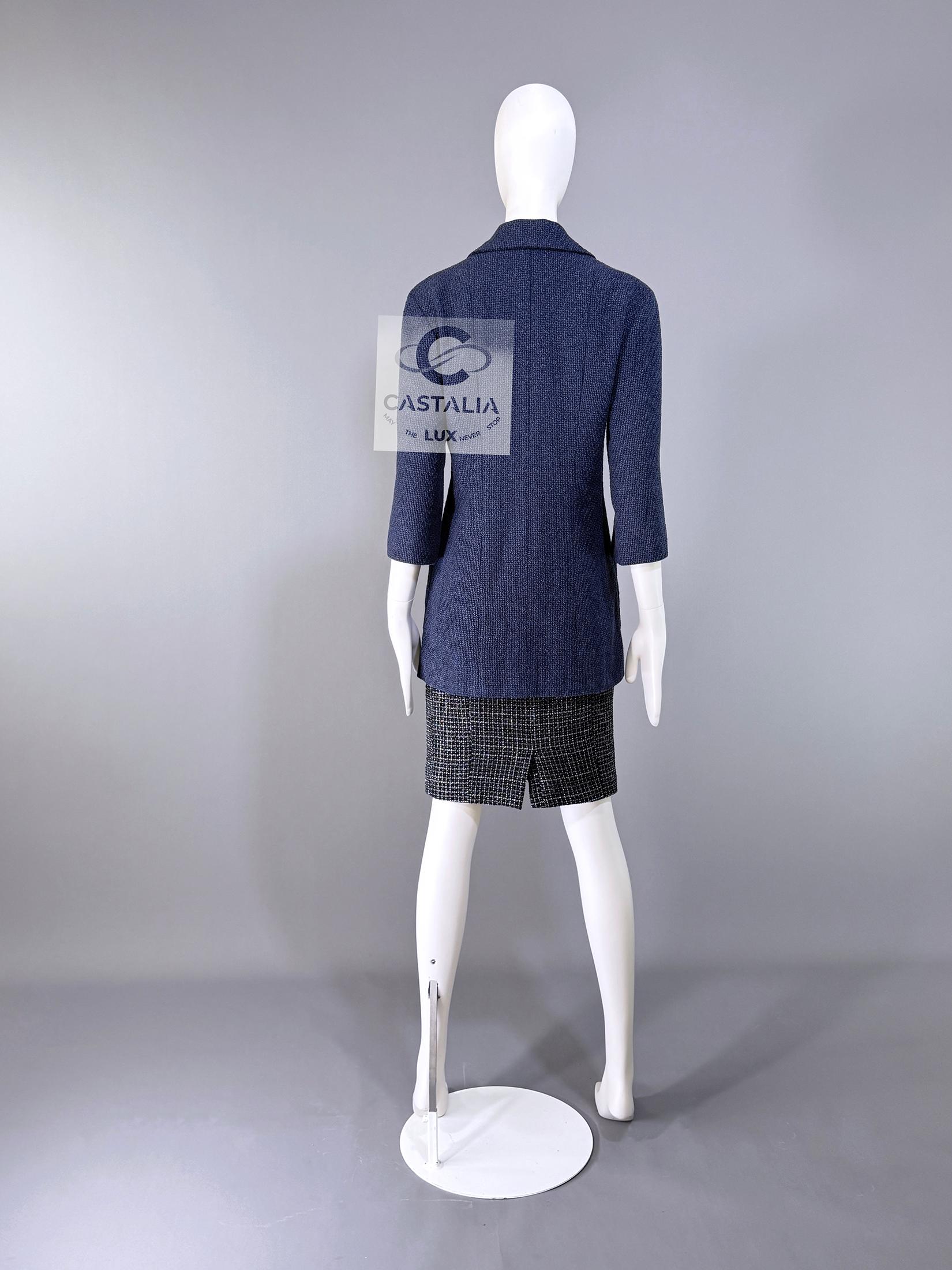 Chanel Iconic CC Logo Patch Chaqueta de tweed azul marino 36 FR en venta 8