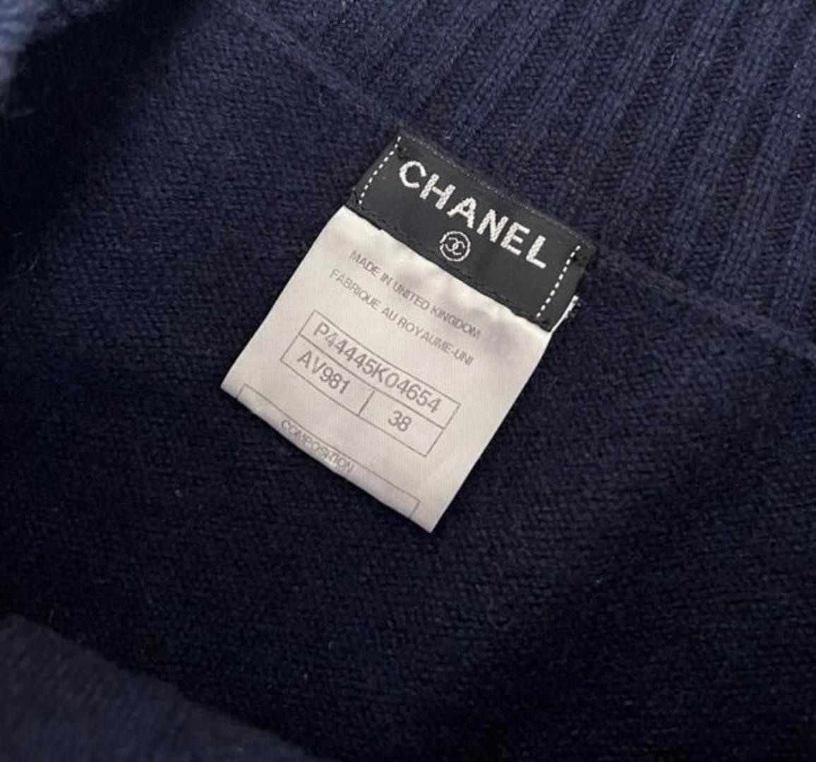 Chanel Iconic CC Turnlock Navy Cashmere Dress For Sale 2