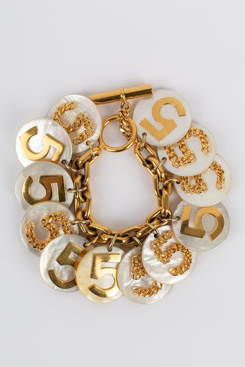 Women's Chanel Iconic Charm Bracelet Made of Pearly Pastilles For Sale