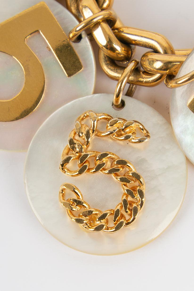 Chanel Ikonisches Charm-Armband aus Perlen Pastilles im Angebot 1