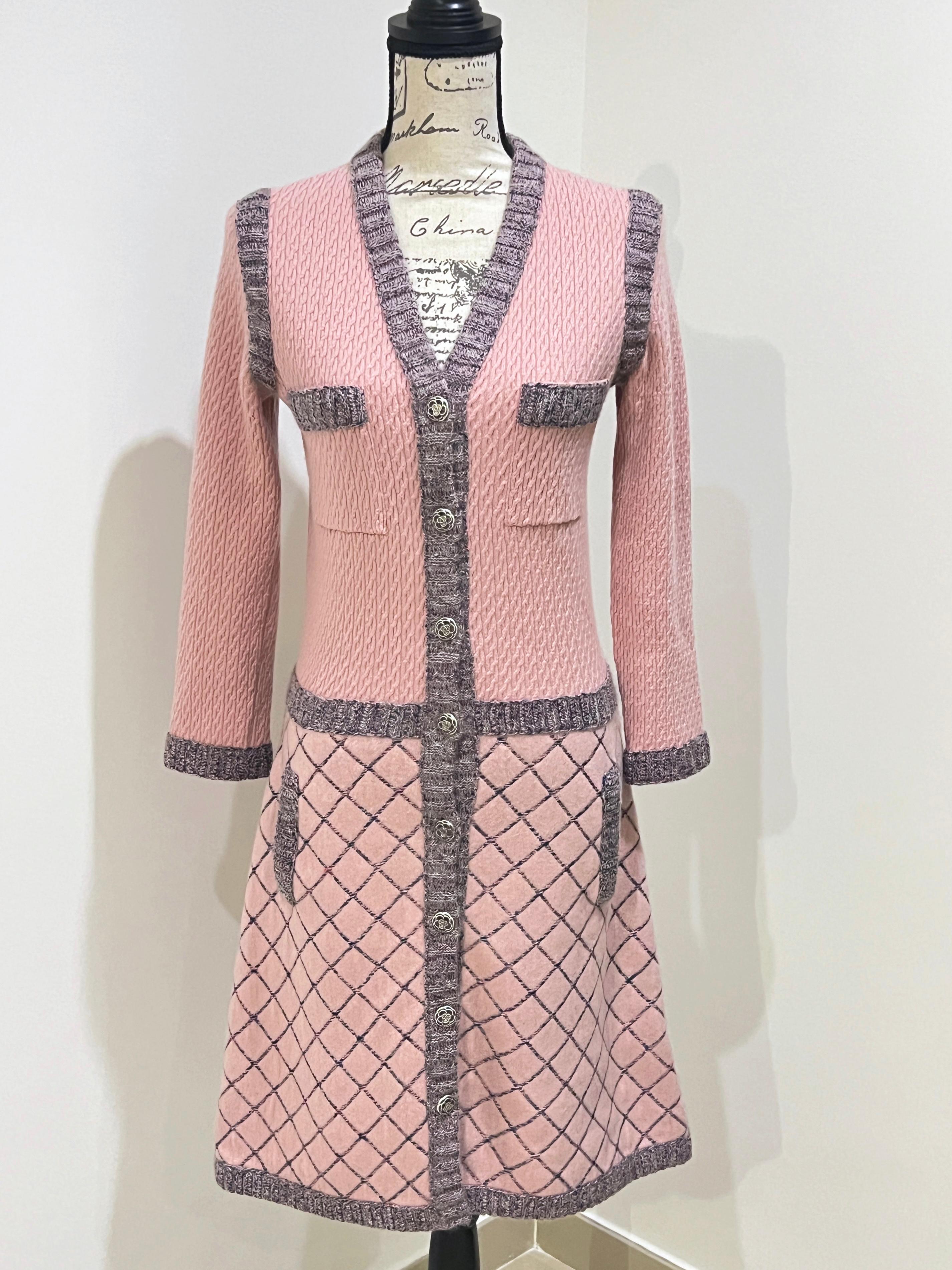 Chanel Iconic Coco Brasserie Quilted Jacket Dress For Sale 9