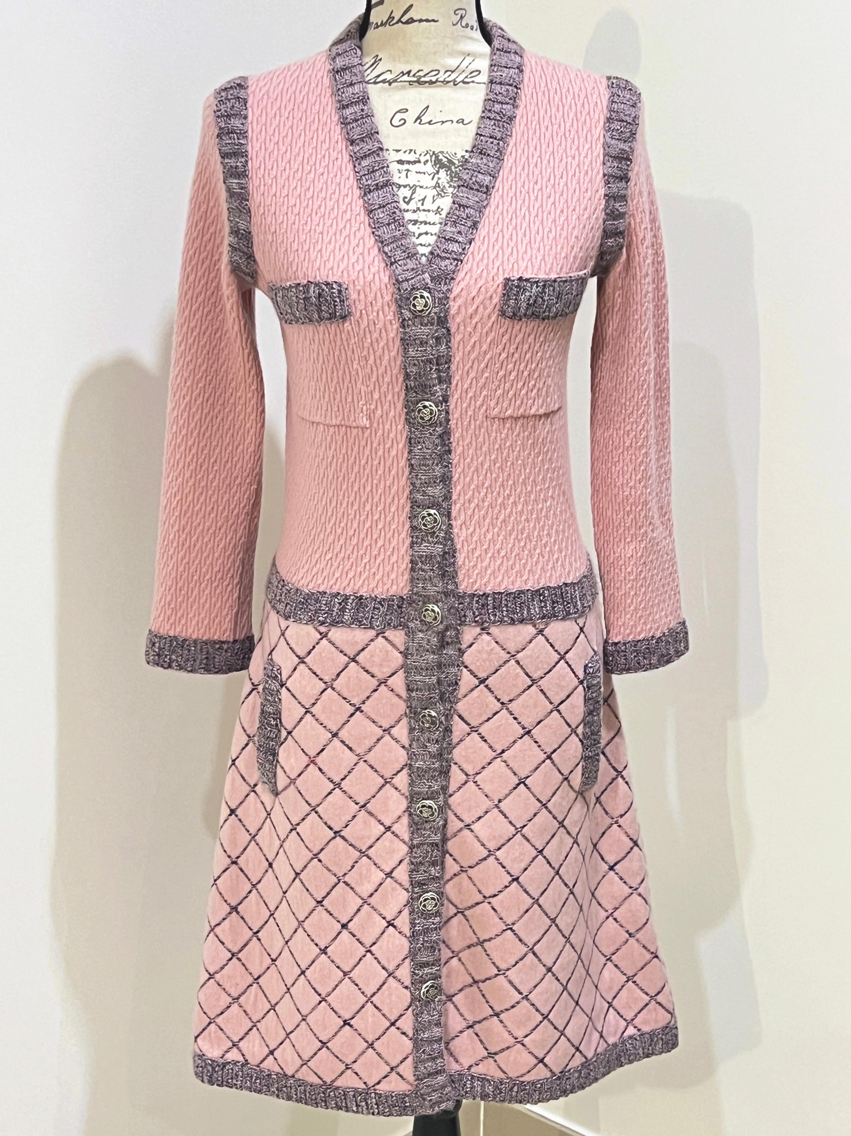 Chanel Iconic Coco Brasserie Quilted Jacket Dress For Sale 4