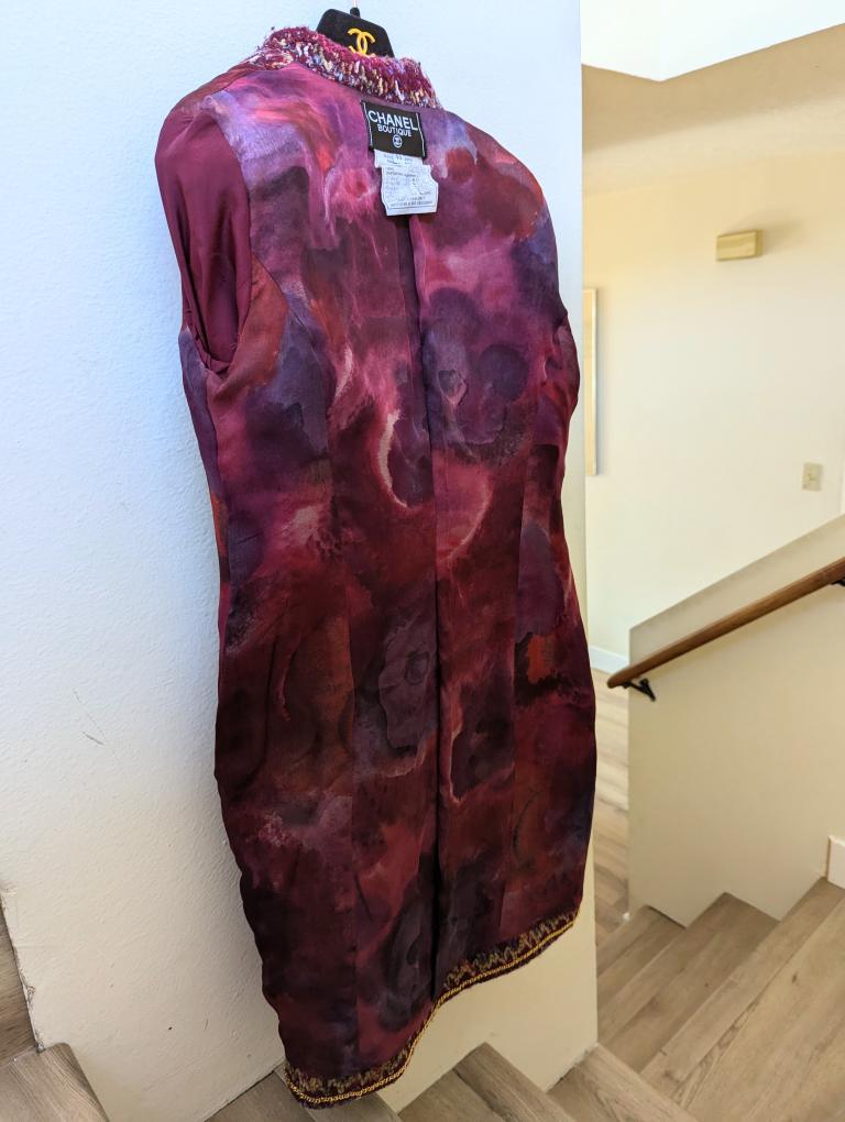 Chanel Iconic Fantasy Tweed Runway Coat 1993 Herbst im Zustand „Hervorragend“ im Angebot in Miami, FL
