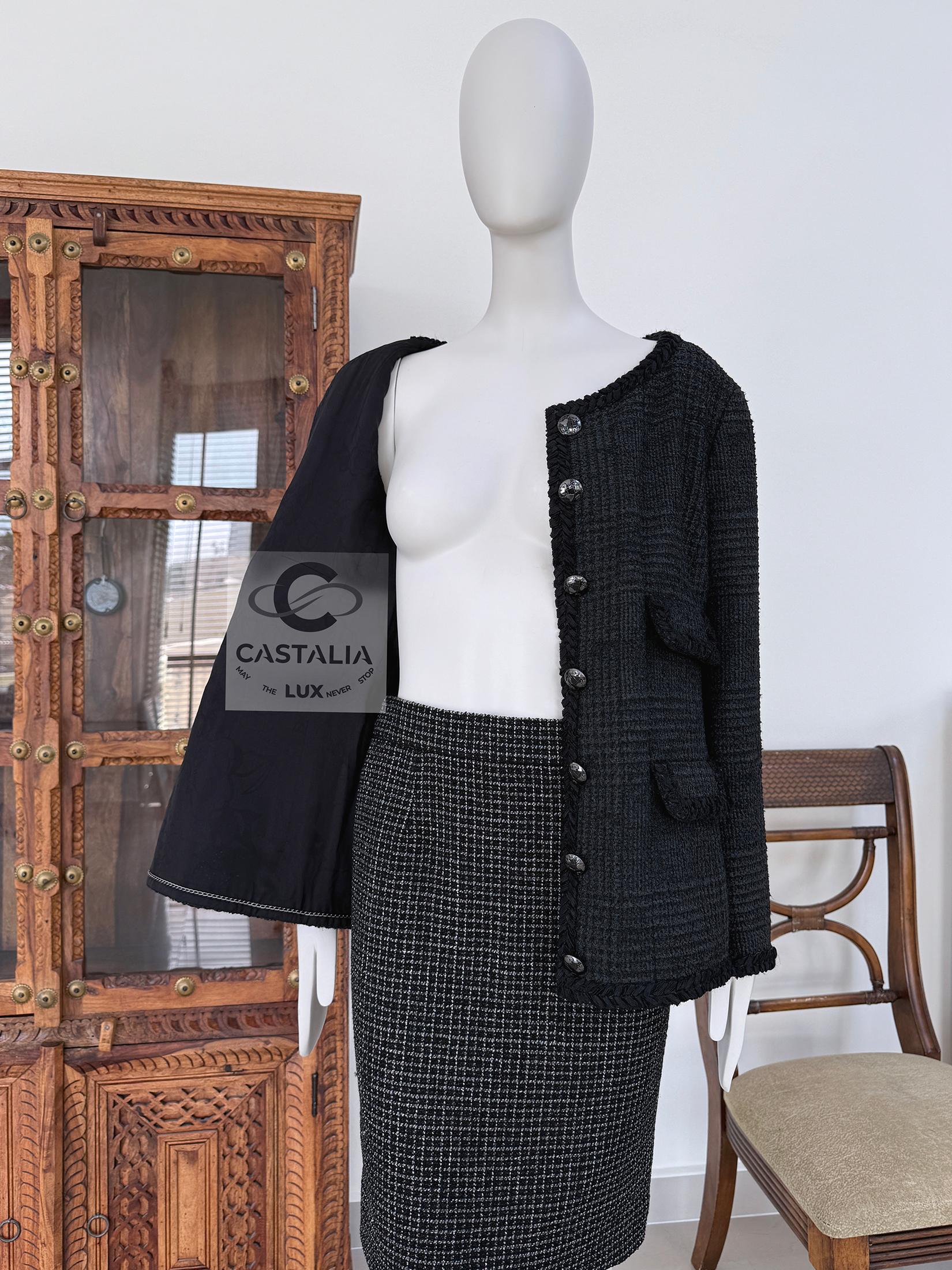 Chanel Iconic Globalization Ad Campaign Black Tweed Jacket 42 FR For Sale 10