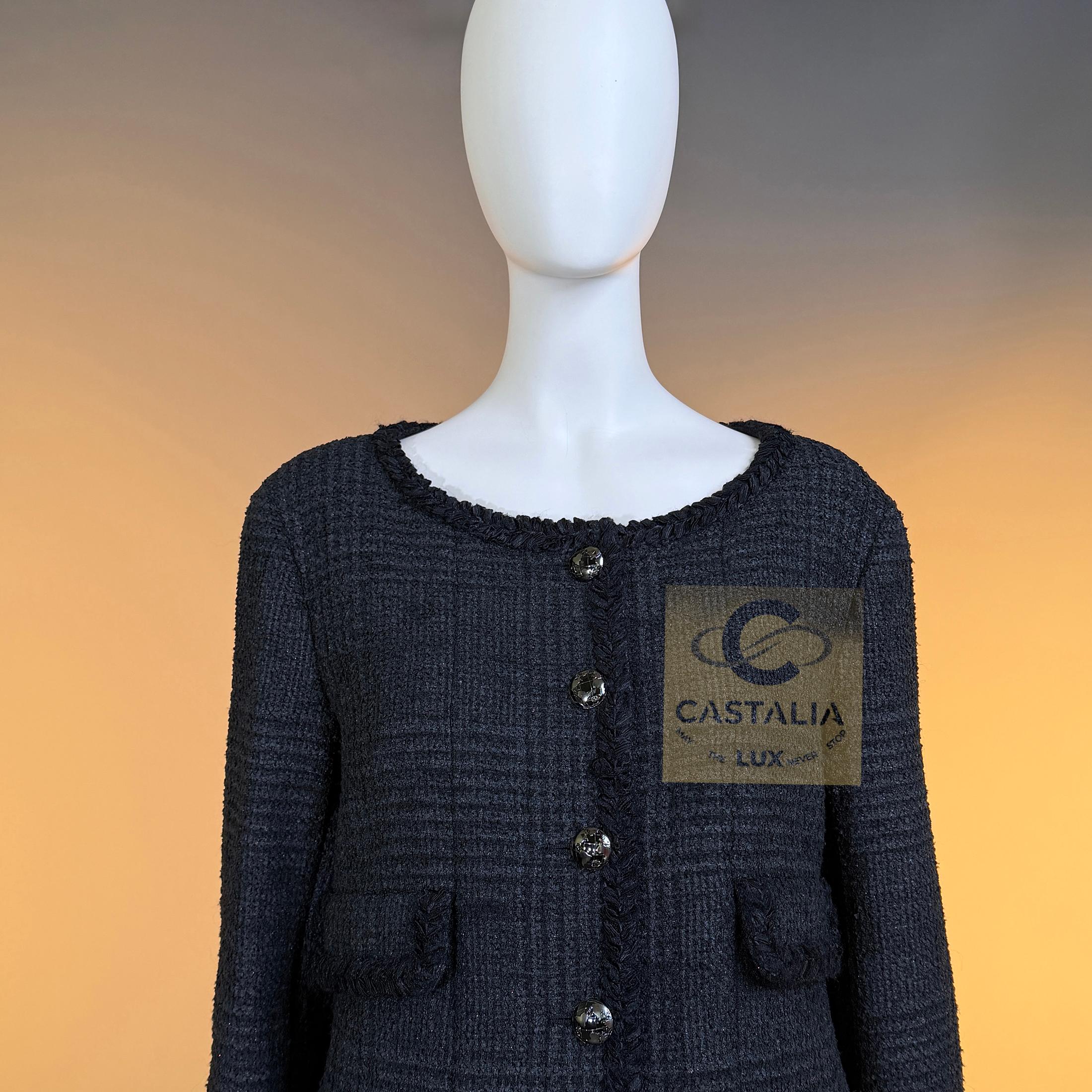 CHANEL Campaña publicitaria globalización icónica Chaqueta de tweed negra 42 FR en venta 4