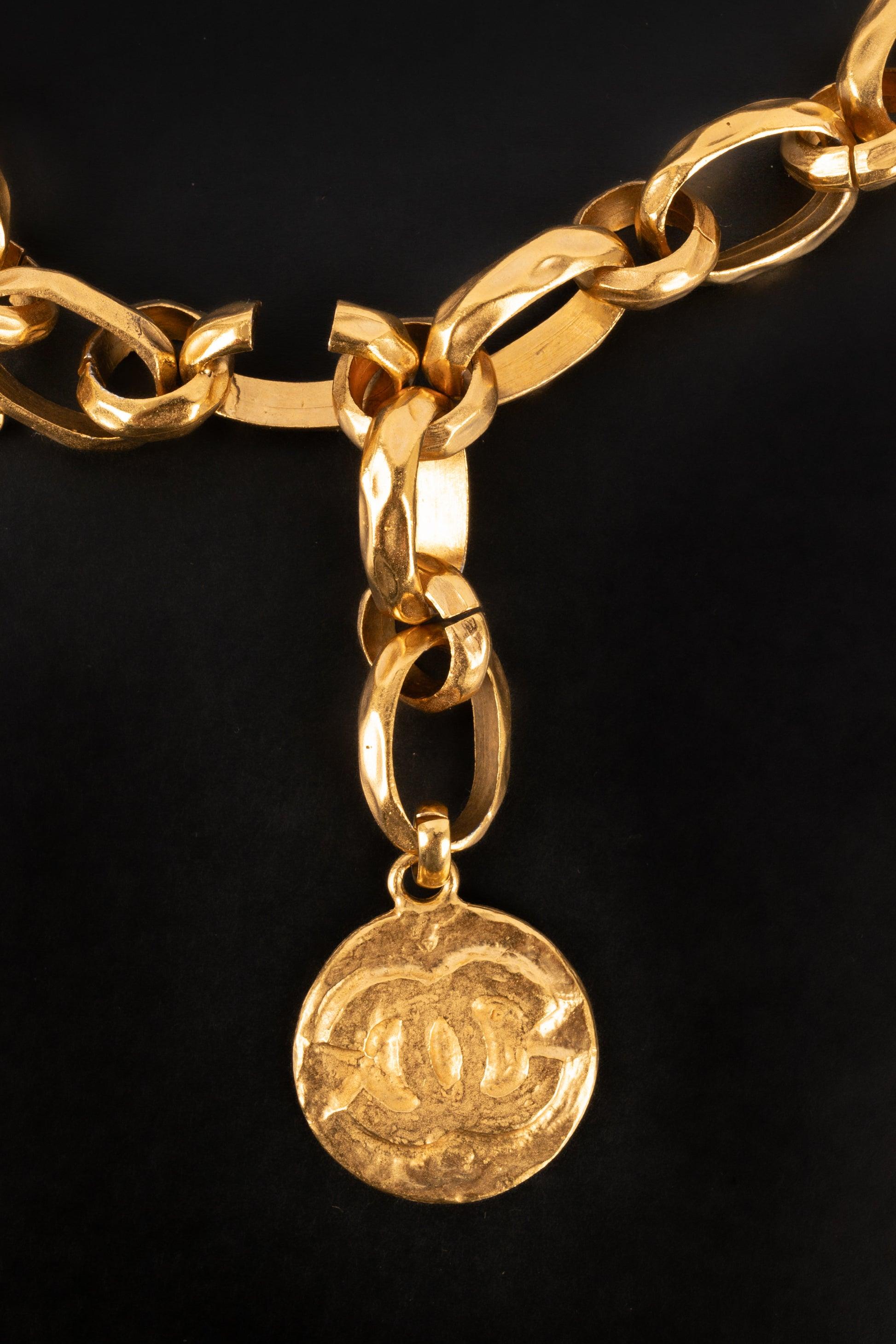 Chanel Iconic Goldener Metallgürtel, 1993 Damen im Angebot