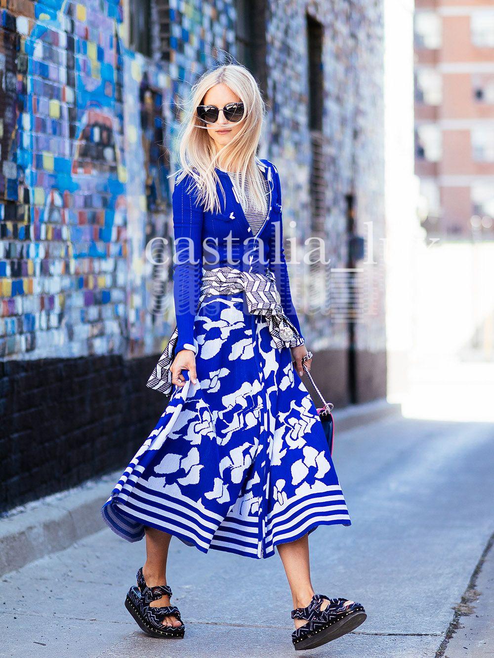 Women's or Men's Chanel Iconic Jessica Biel Style Maxi Dress For Sale