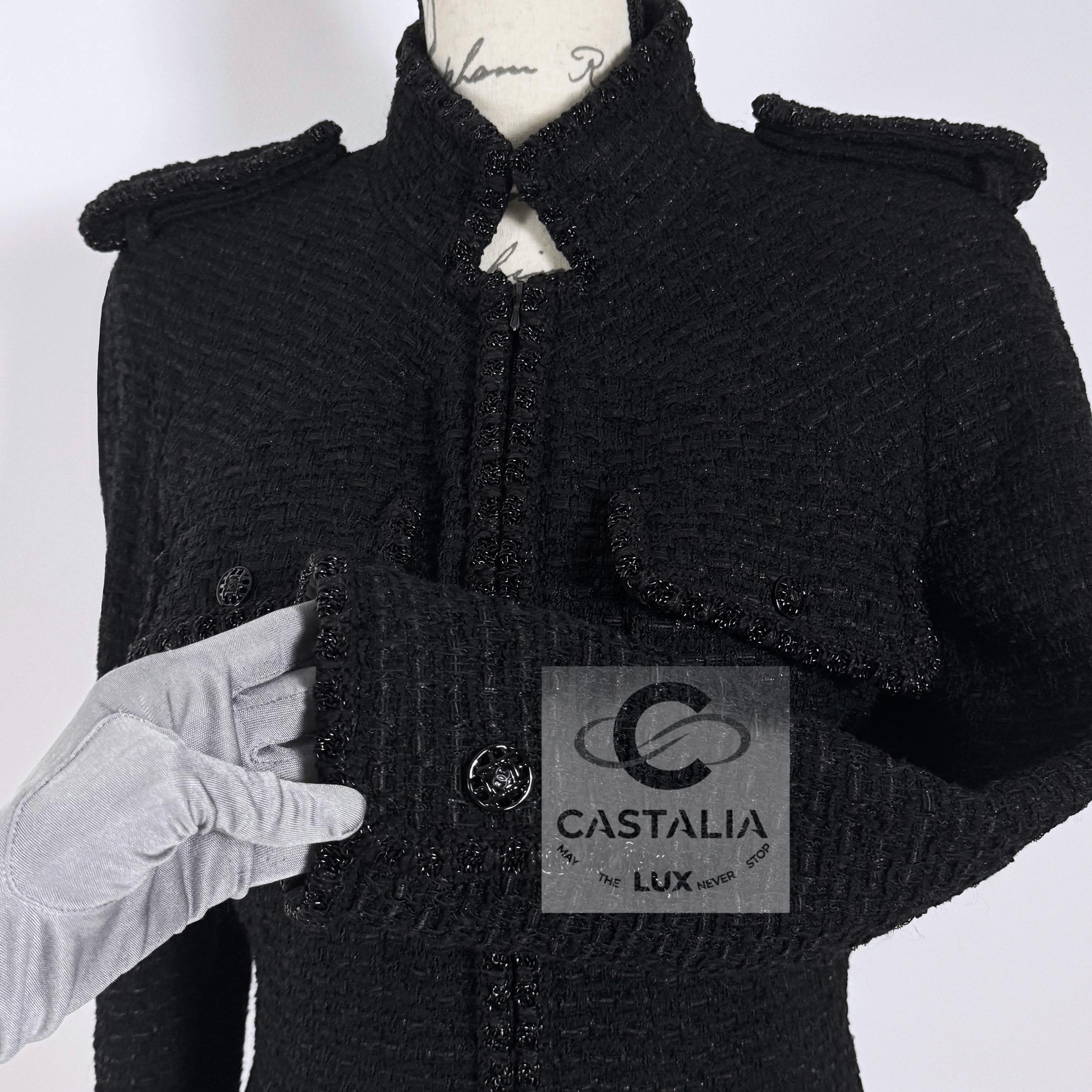 Chanel, l'iconica giacca in tweed nero stile Kate Moss 38 FR in vendita 5