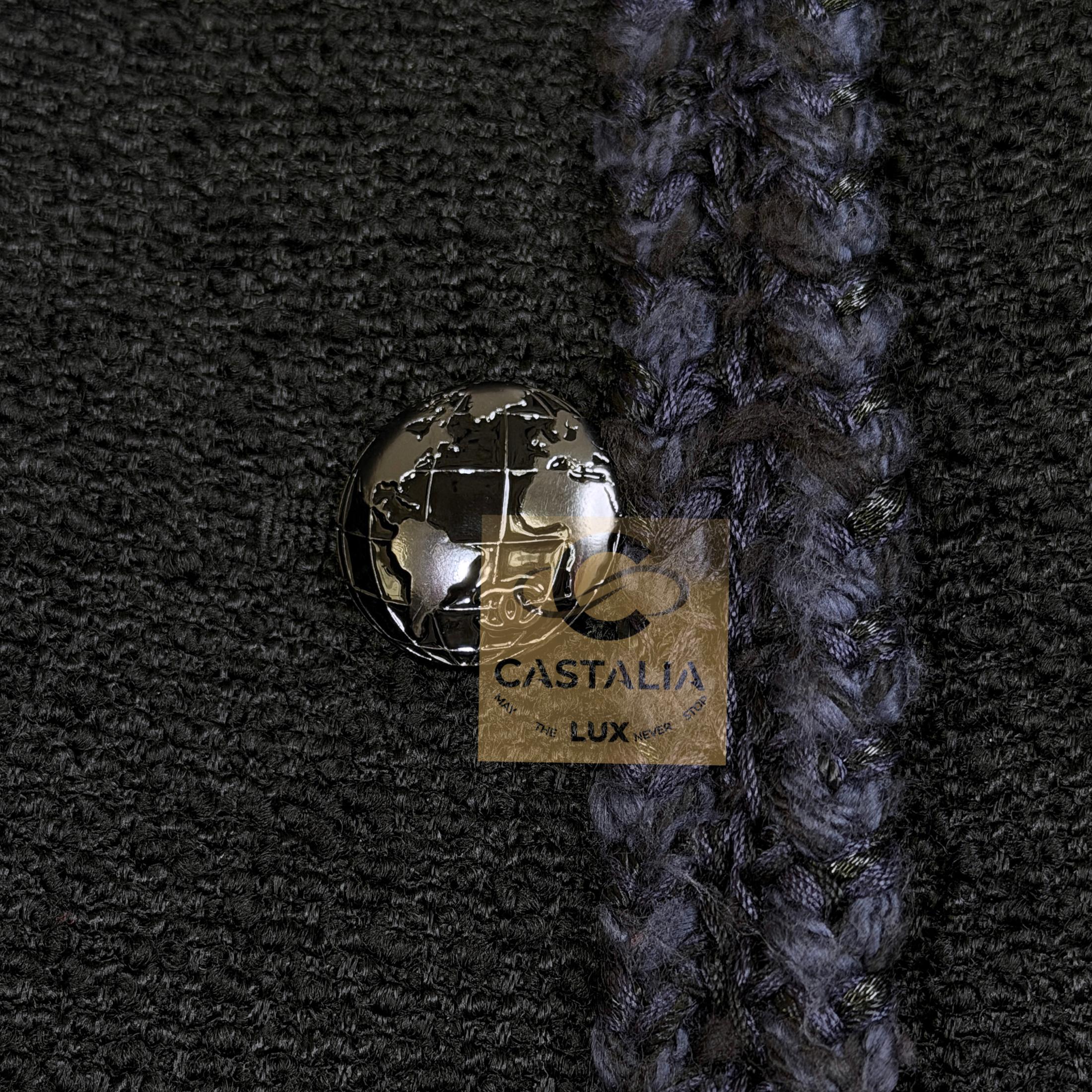 CHANEL Iconique Keira Knightley Style Veste en Tweed Noir 40 FR en vente 8