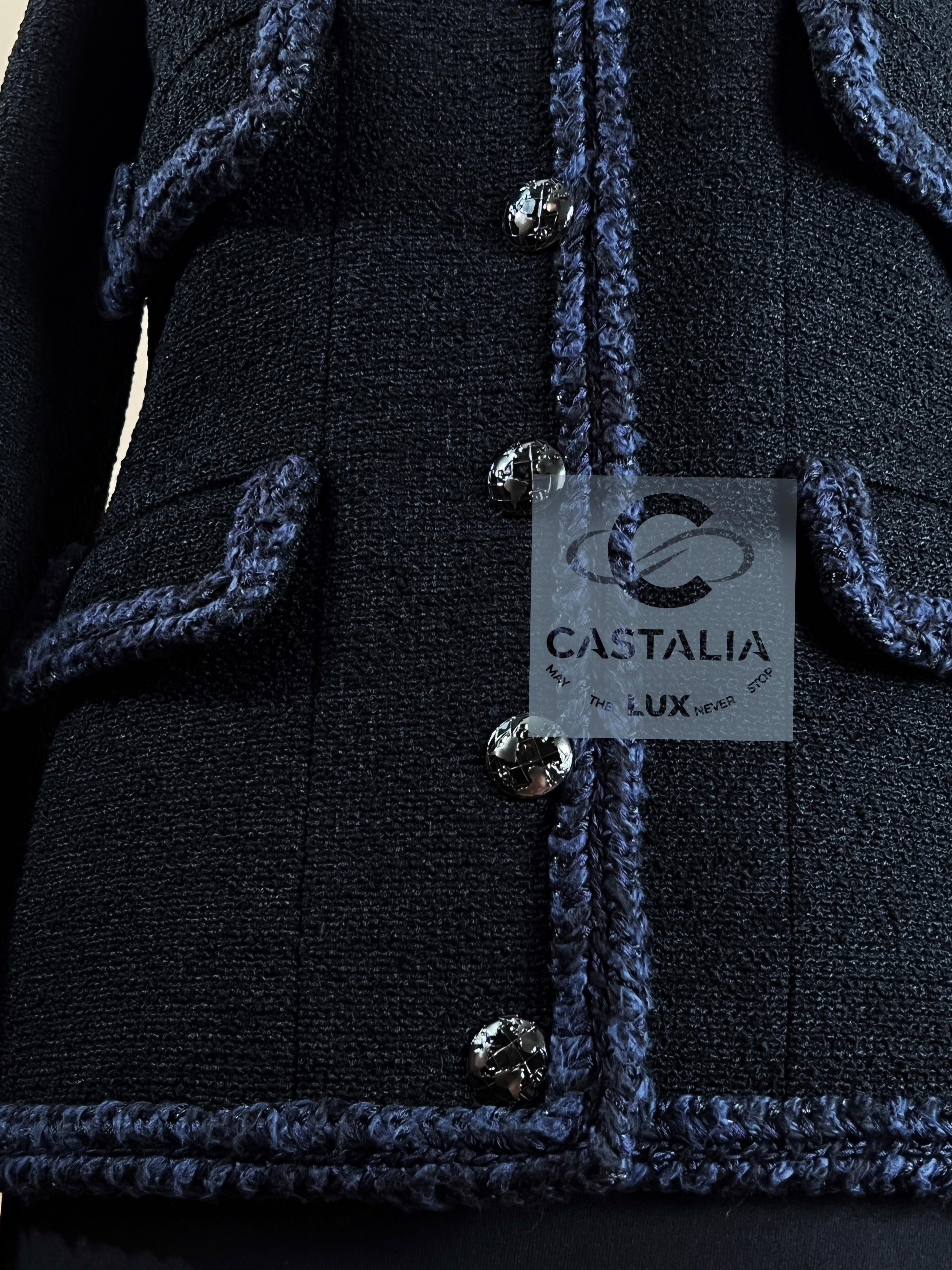 Chaqueta de tweed negra estilo Chanel Iconic Keira Knightley 40 FR en venta 8