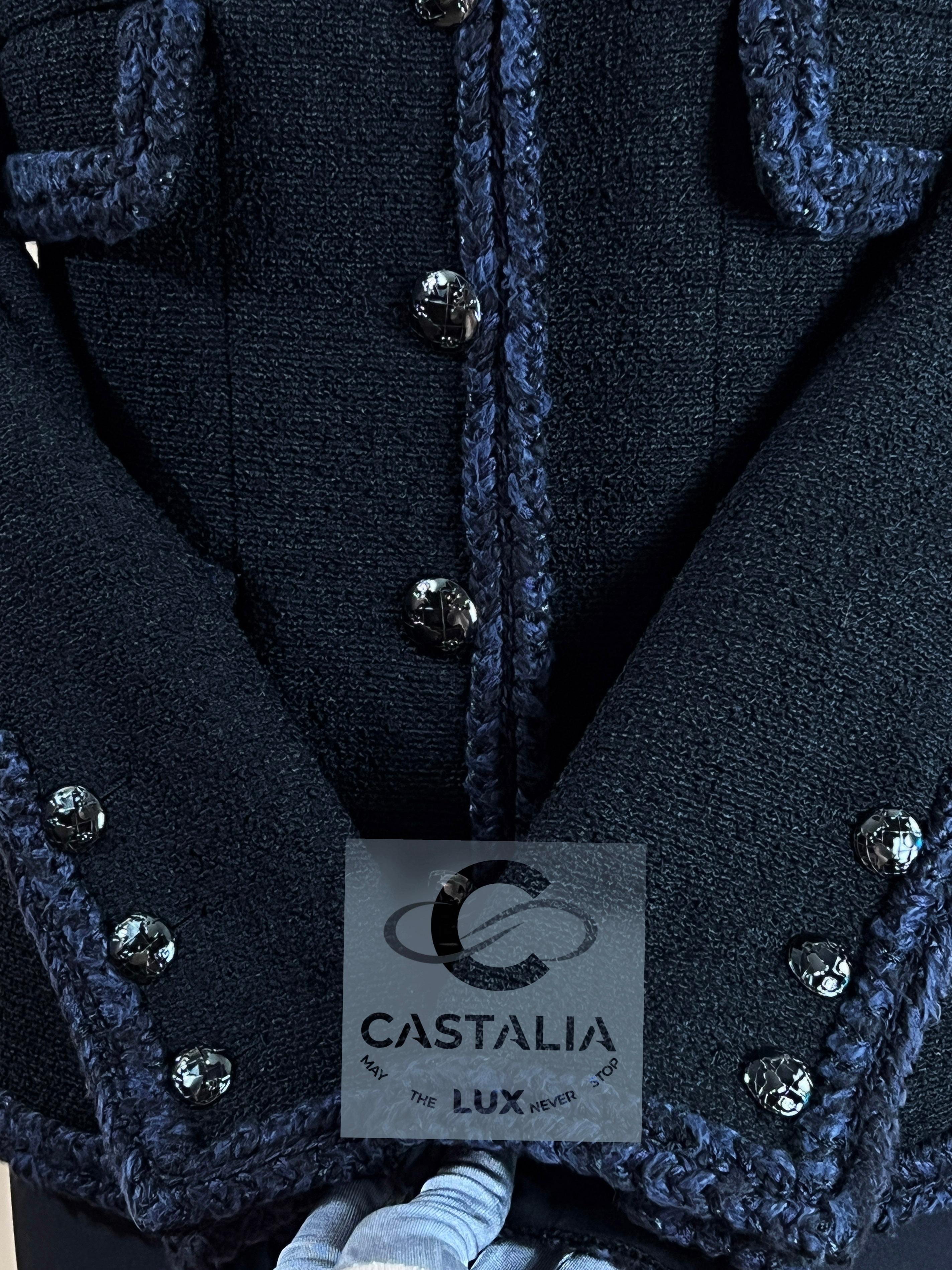 Chanel Iconic Keira Knightley Style Black Tweed Jacket 40 FR For Sale 10