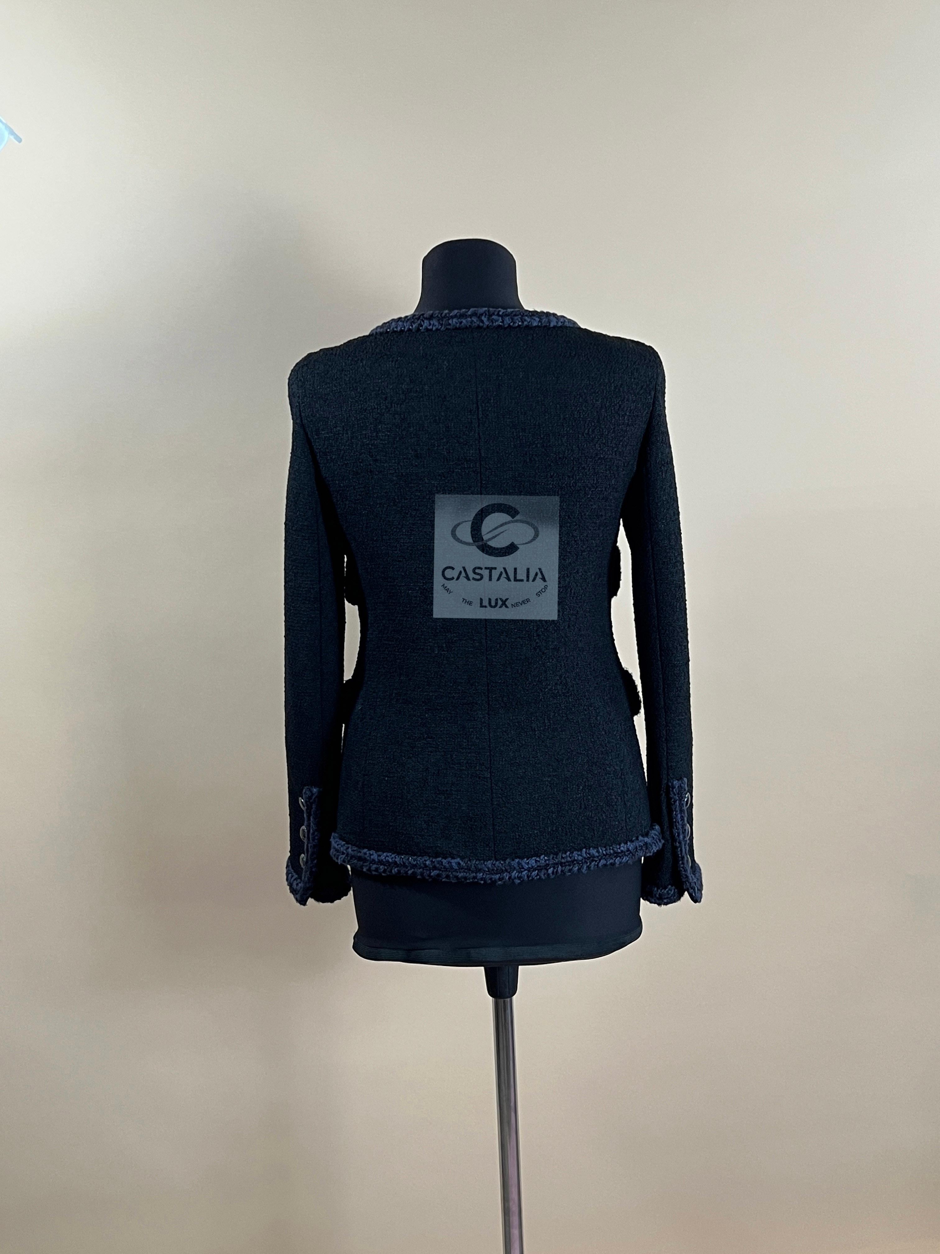 Chanel Iconic Keira Knightley Style Black Tweed Jacket 40 FR For Sale 15