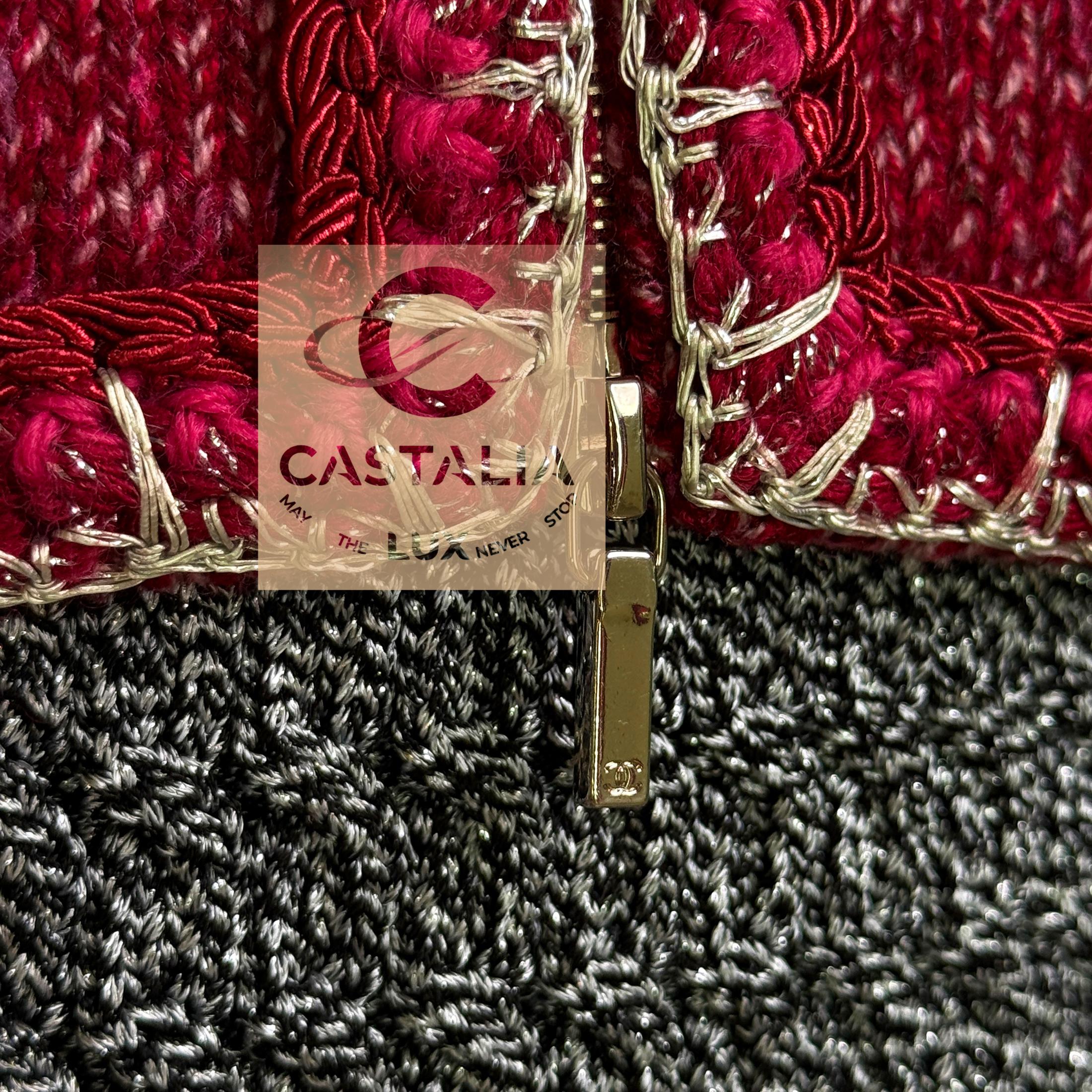 CHANEL Chaqueta Borgoña Icónica Estilo Kristen Stewart 36 FR en venta 9