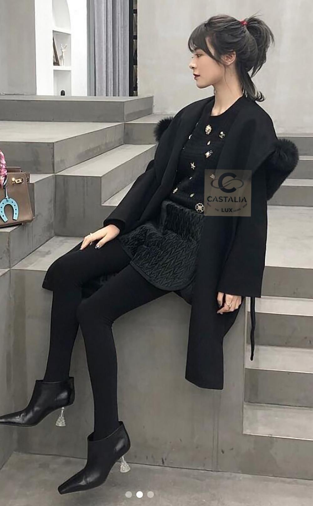 Chanel Iconic Lucky Charms - Maglia in cashmere 38 FR In condizioni Nuovo in vendita a Dubai, AE