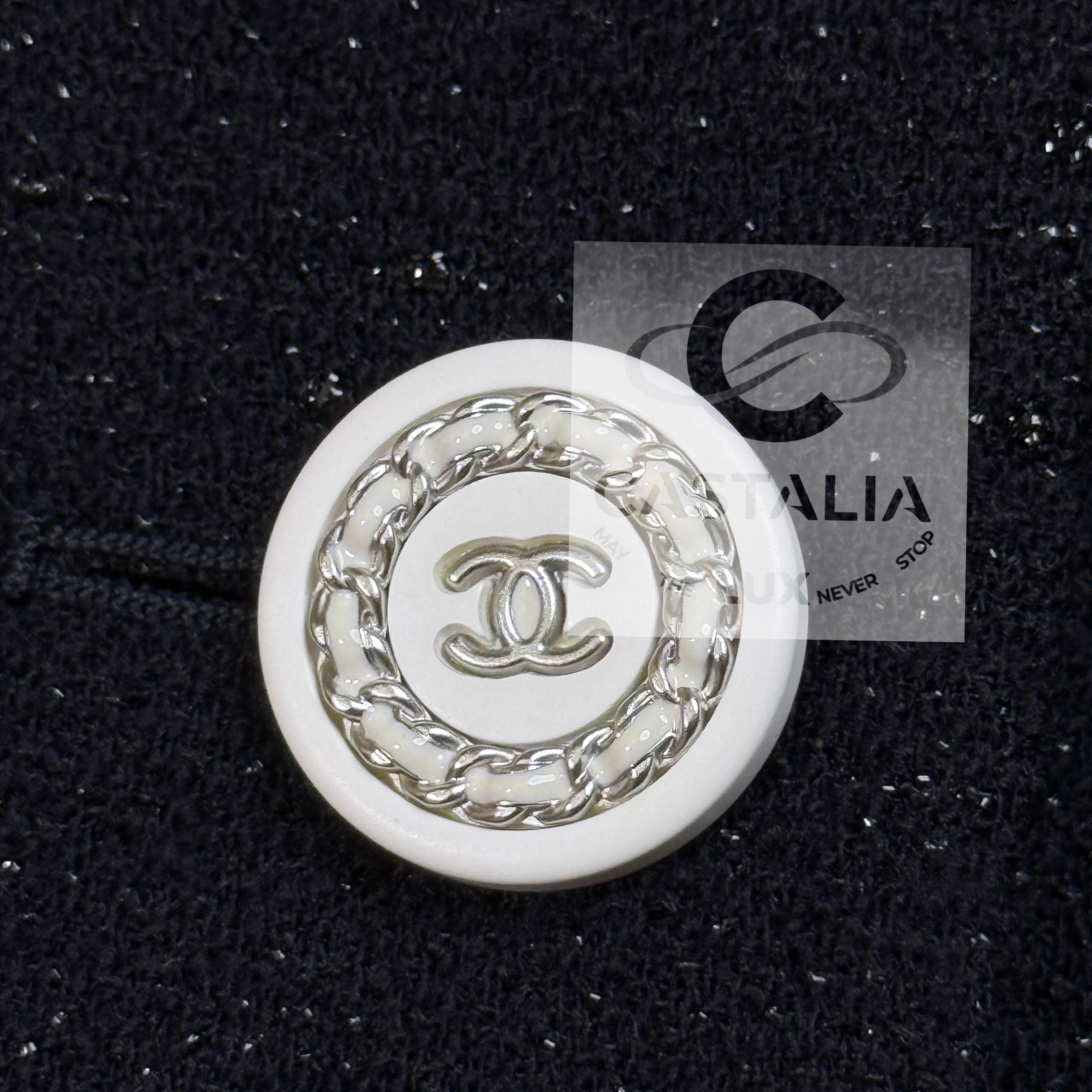 CHANEL Iconic Marine schimmernde Jacke 36 FR im Angebot 7