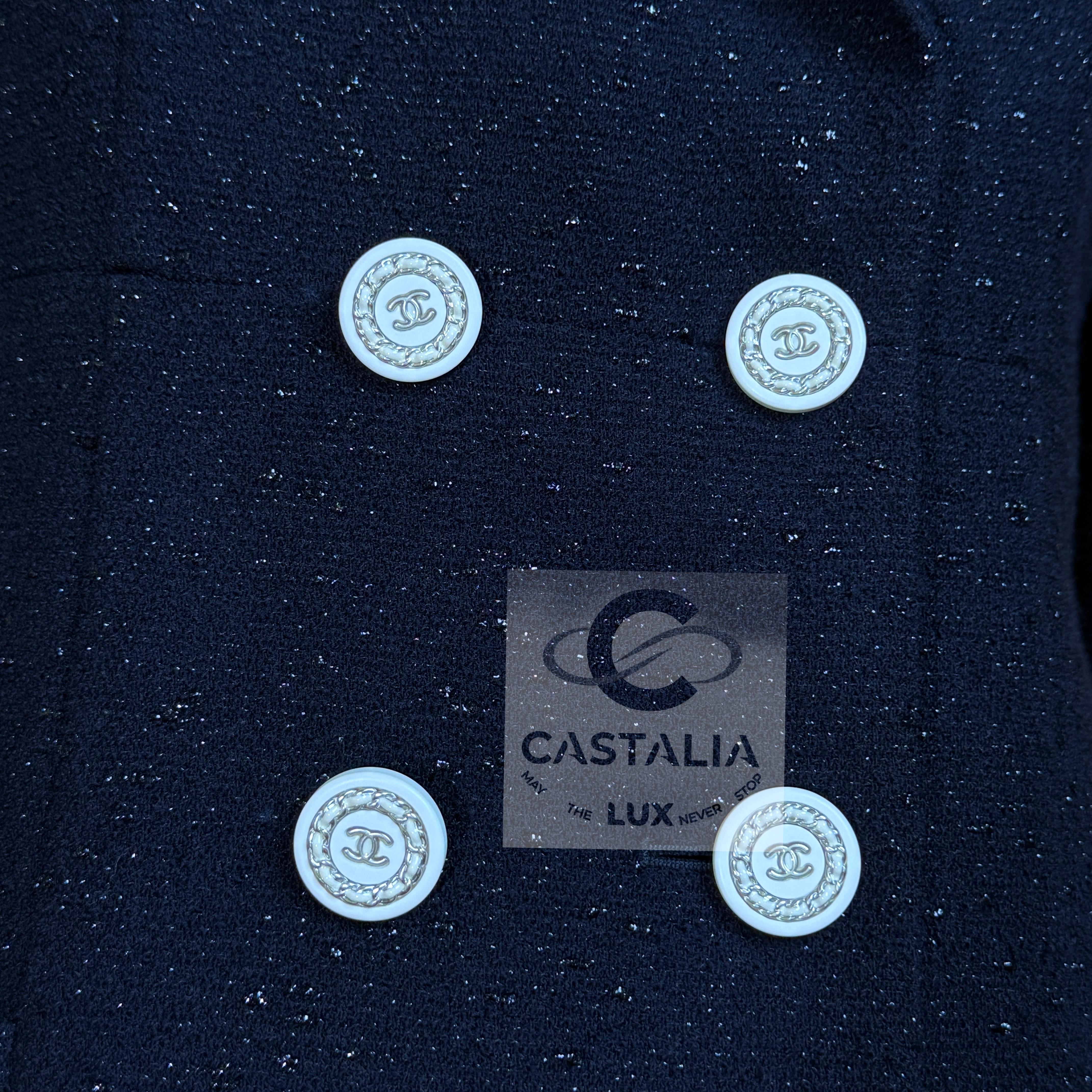 CHANEL Iconic Marine schimmernde Jacke 36 FR im Angebot 8